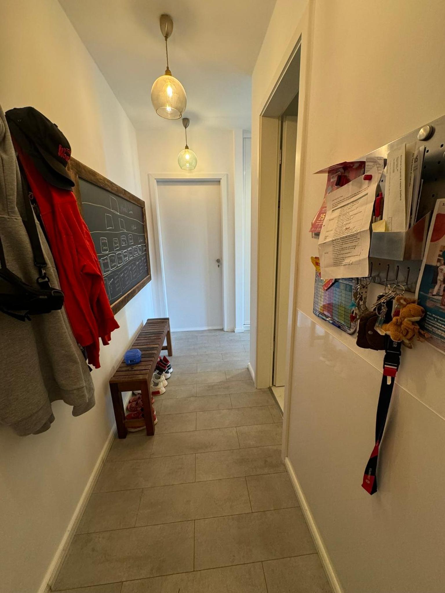 Luxus in Berlin Mitte mit Laptop, großem TV, neuem Bett und privatem Badezimmer