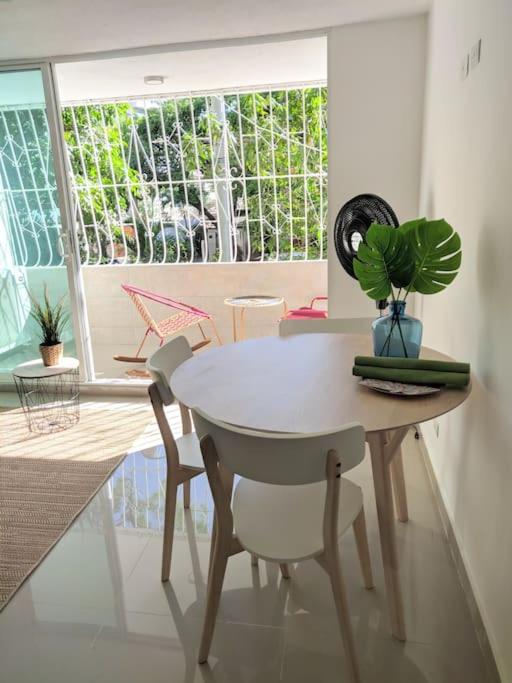 Las Palmitas - Stylish beach apartment