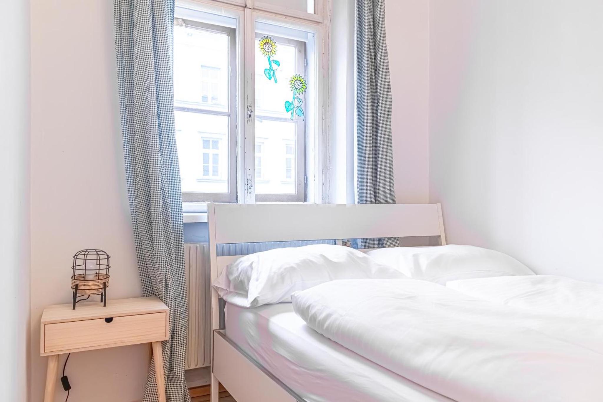 Simple 3BR Apartment Near Wiener Stadthalle