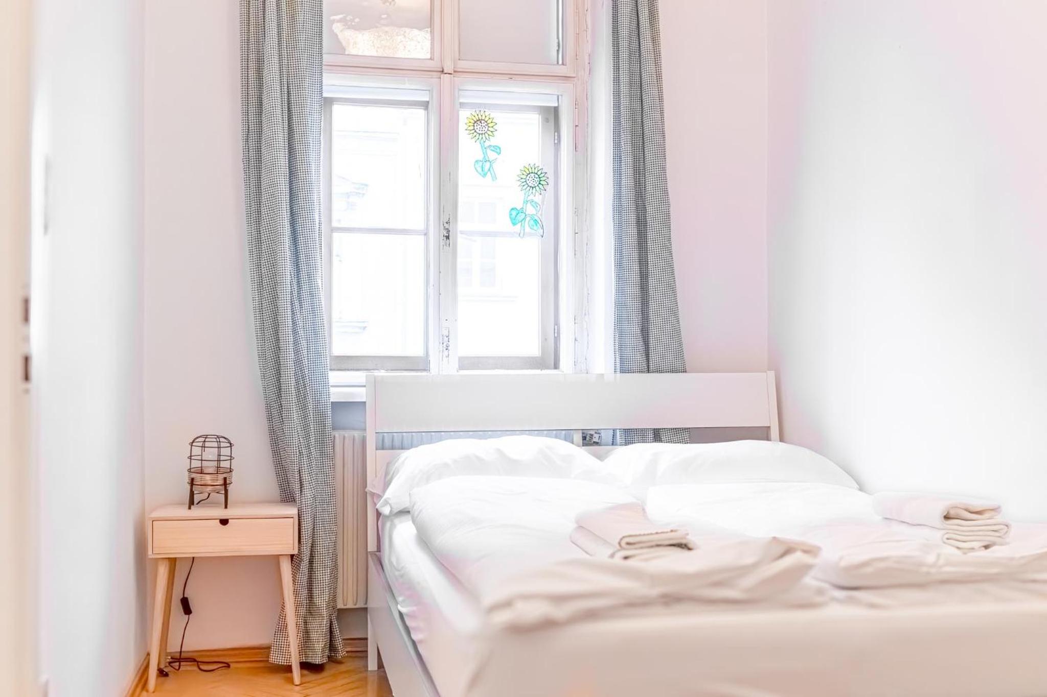 Simple 3BR Apartment Near Wiener Stadthalle