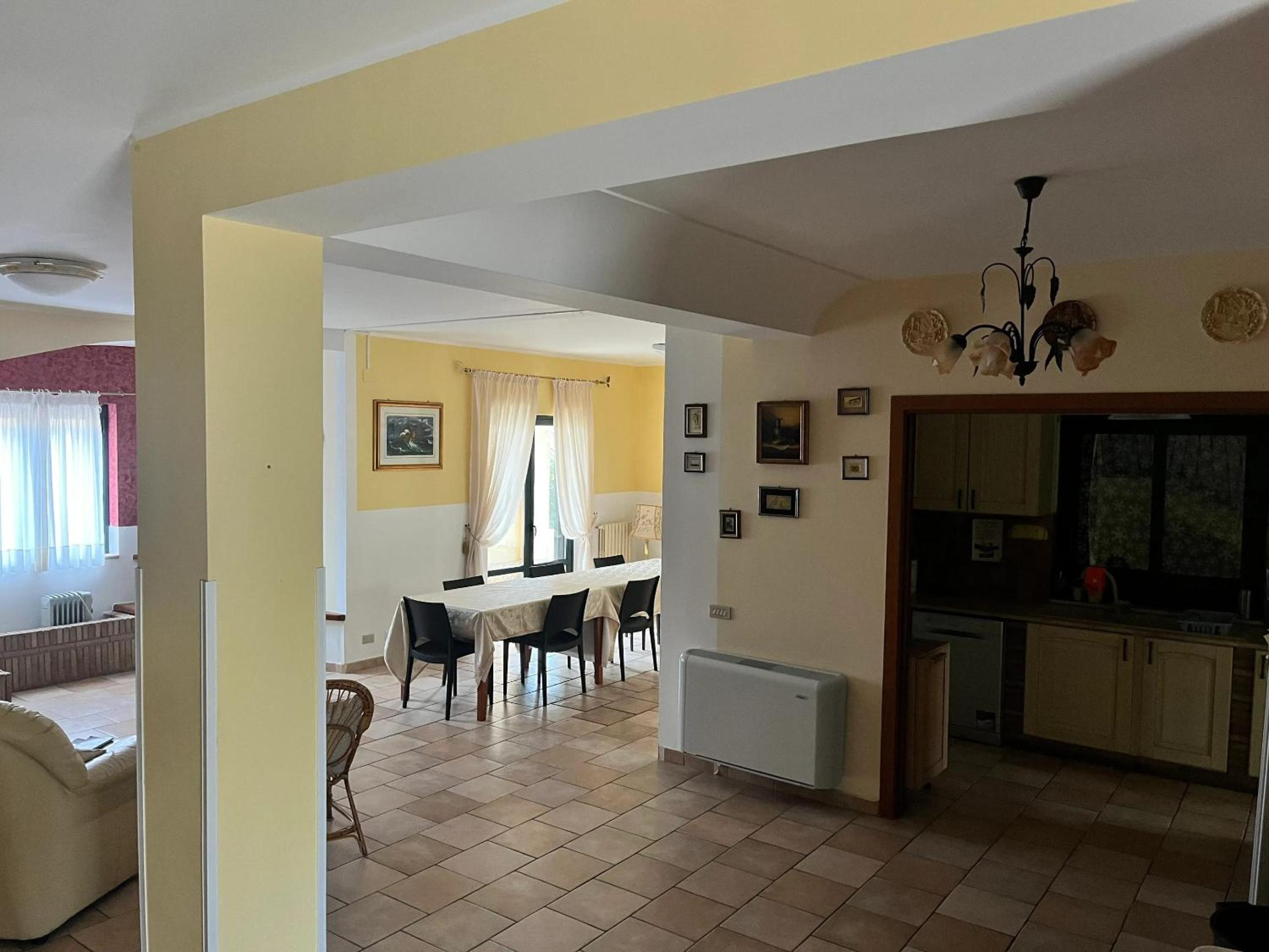 Refined Villa in Enna with Private Pool