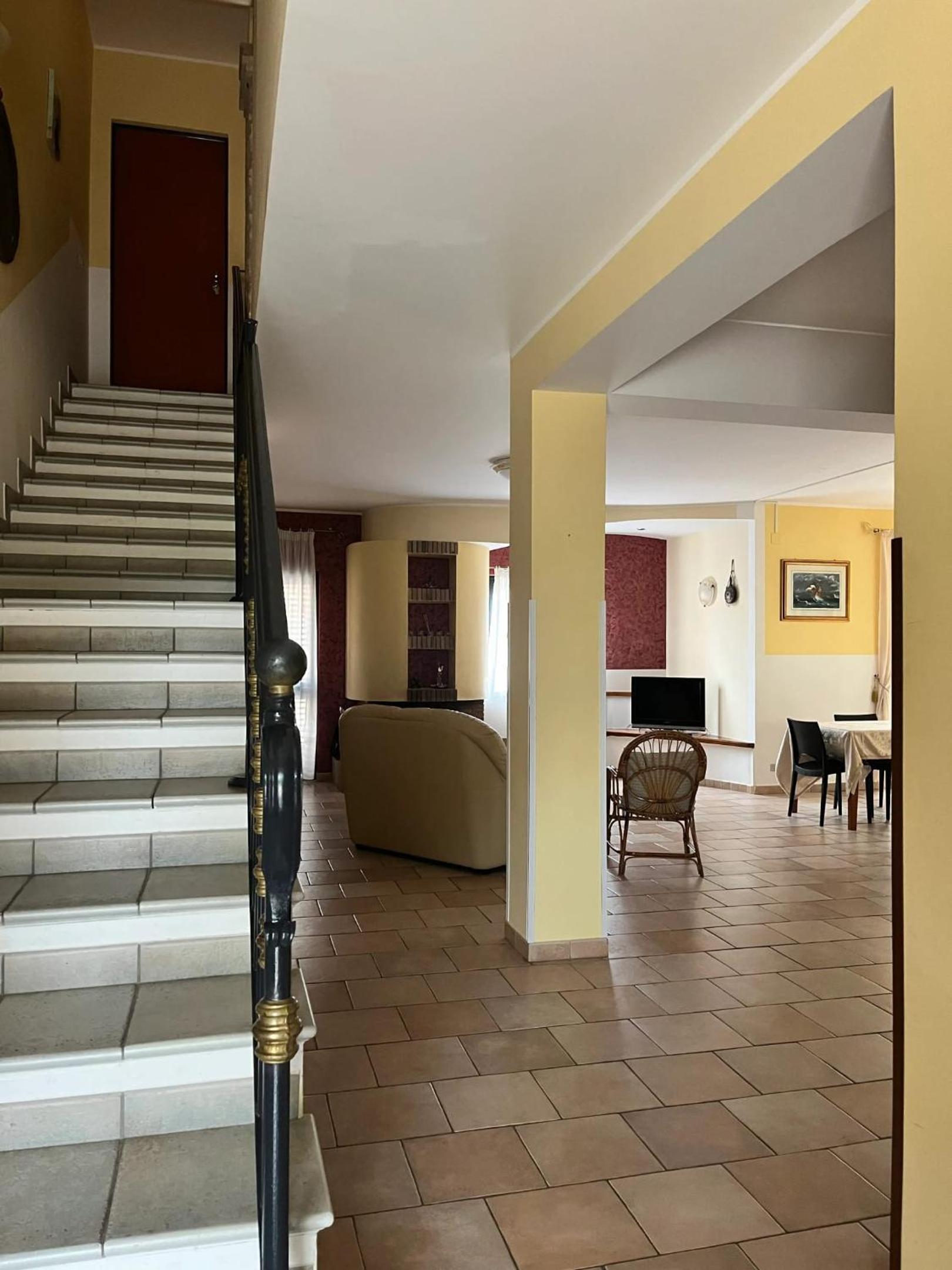 Refined Villa in Enna with Private Pool