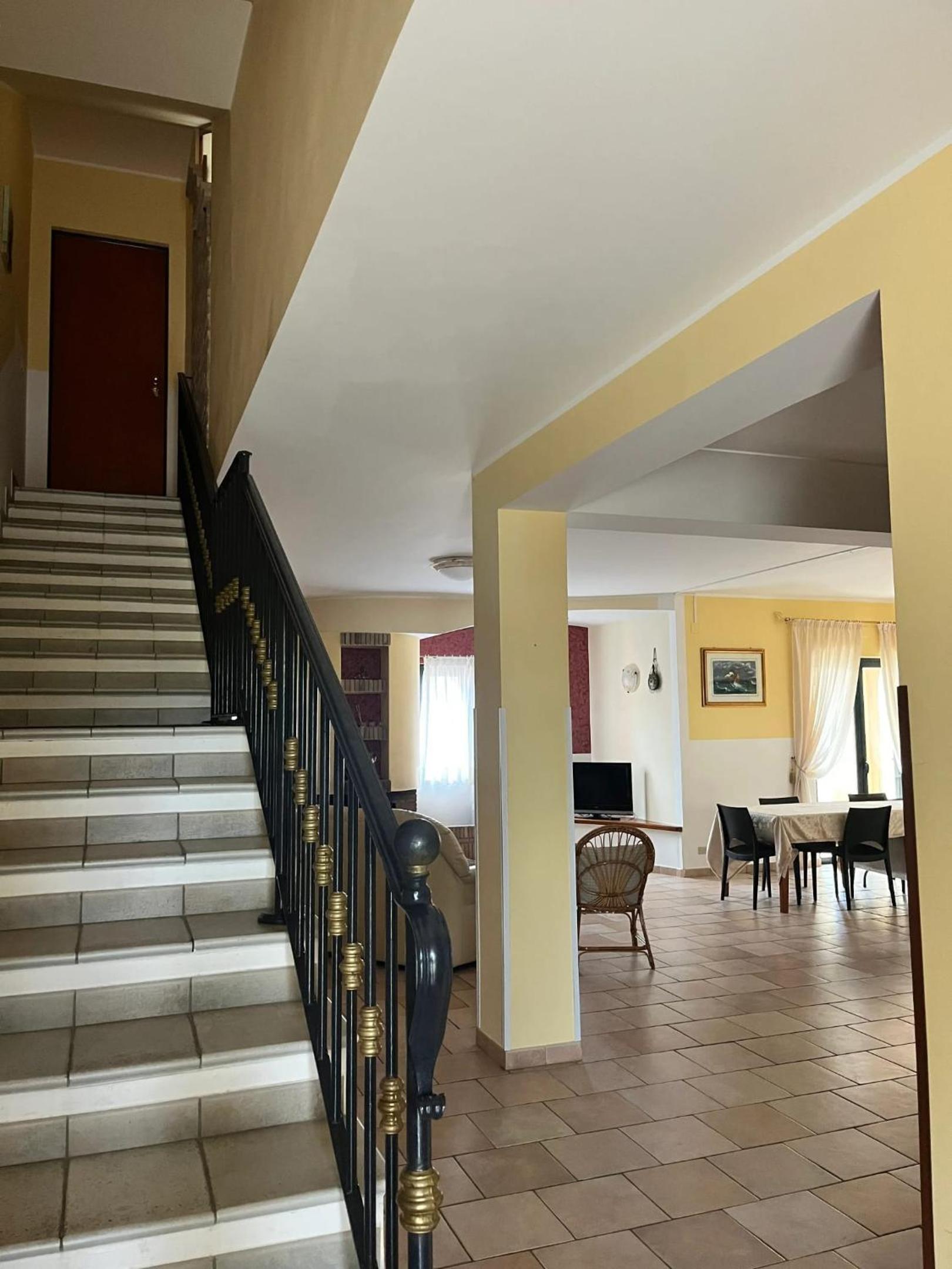 Refined Villa in Enna with Private Pool