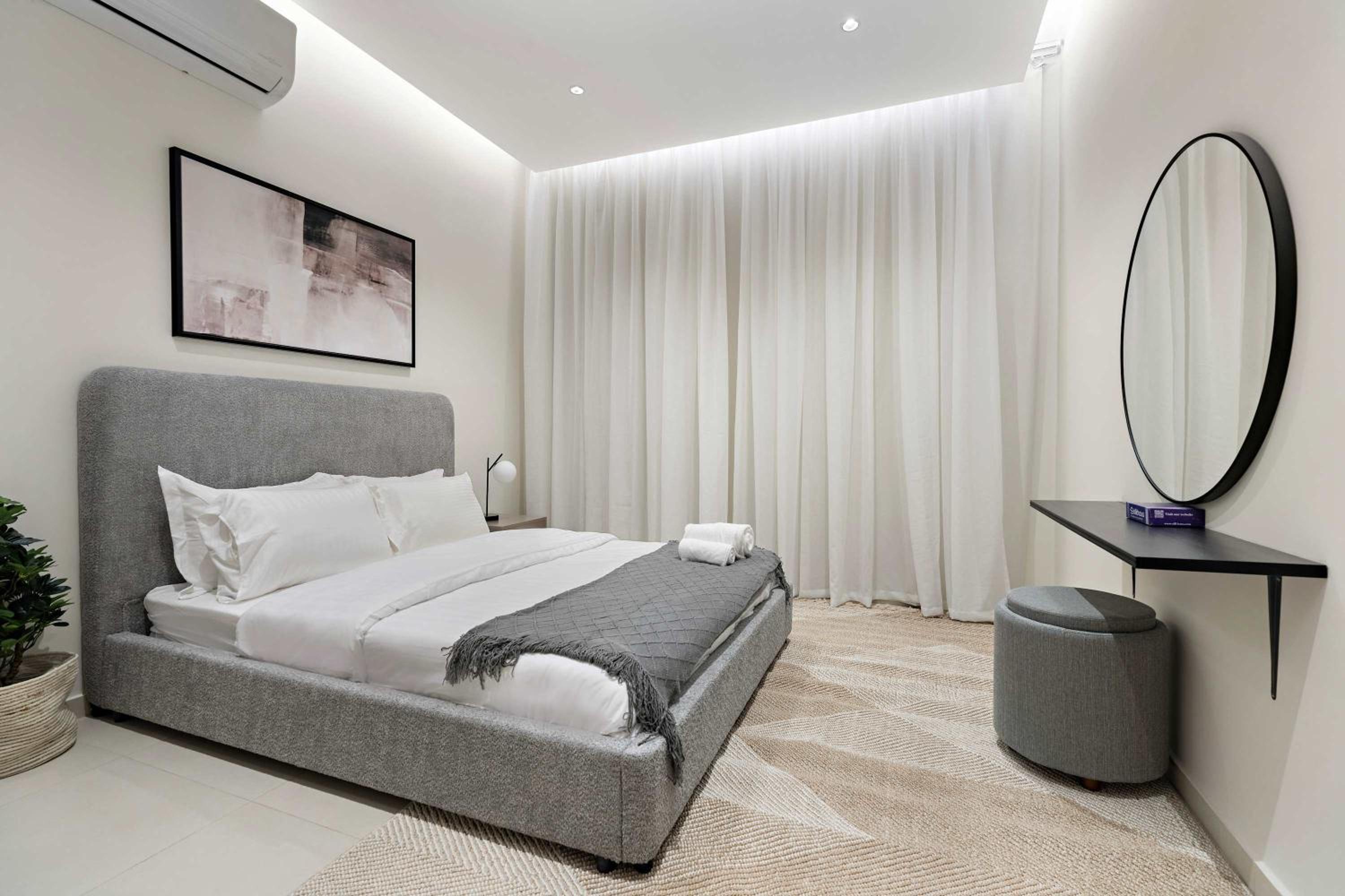 Silkhaus Luxury and Spacious 3BDR in Nova Tower view 2