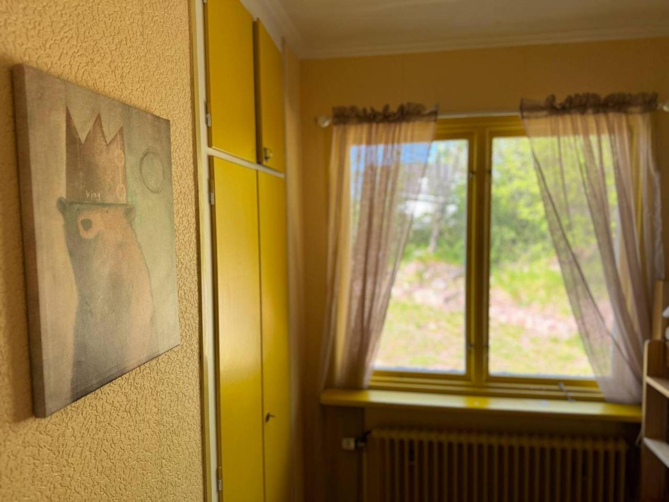 Yellow Figeholm