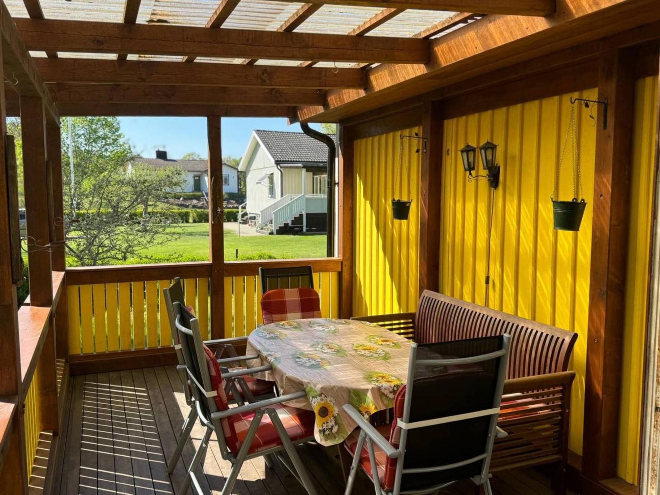Yellow Figeholm
