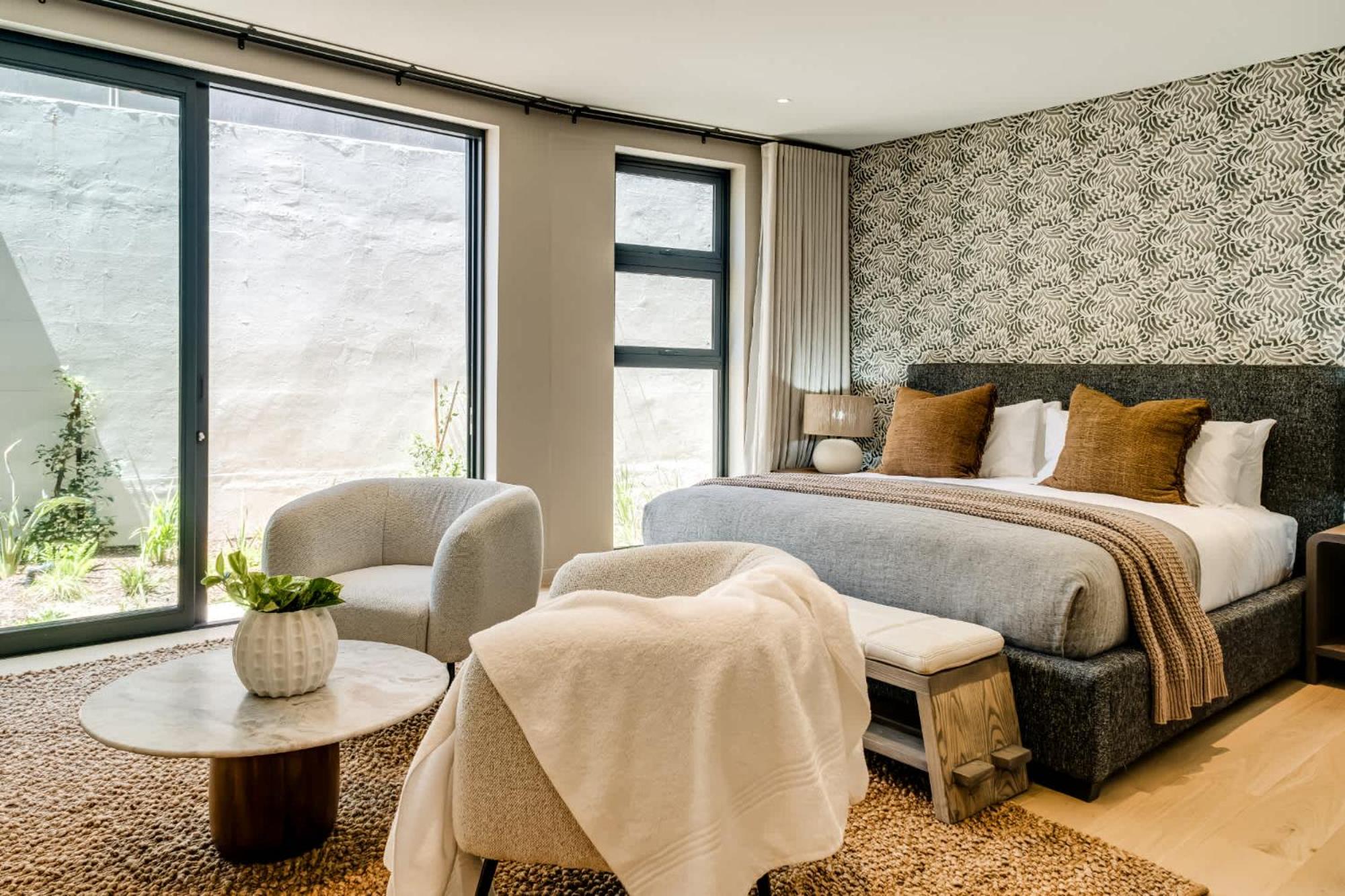 Vive Lodge by Bliss Collection view 2