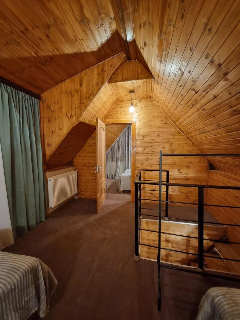Gergeti wood -hut for 4 people view 5