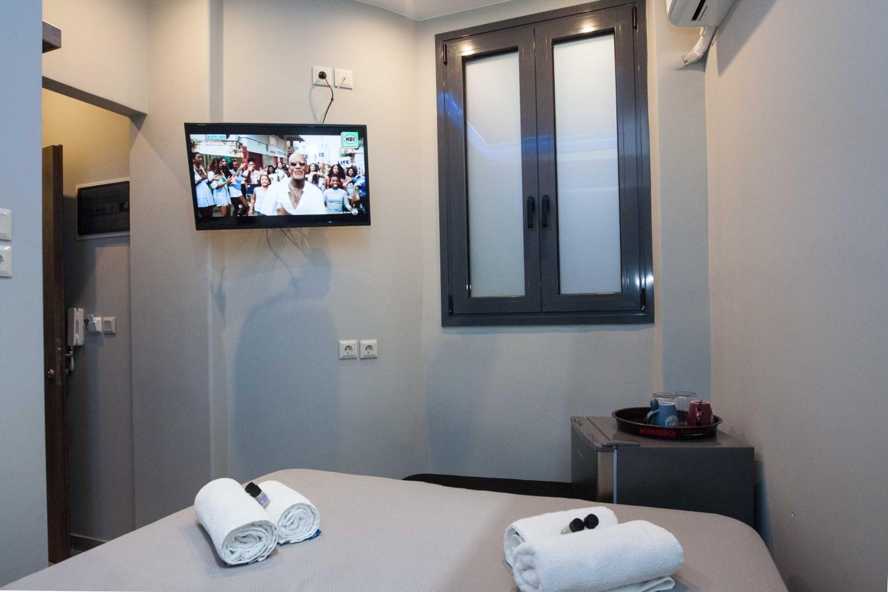 Elegant Rooms Athens