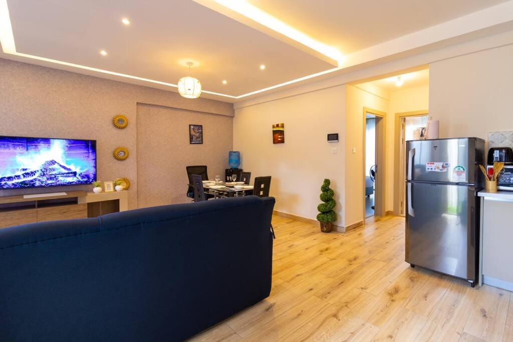 65-inch TV, Westlands Apt, Rooftop Pool, Gym, BBQ view 3