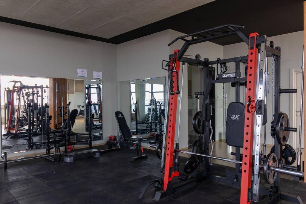 65-inch TV, Westlands Apt, Rooftop Pool, Gym, BBQ view 4