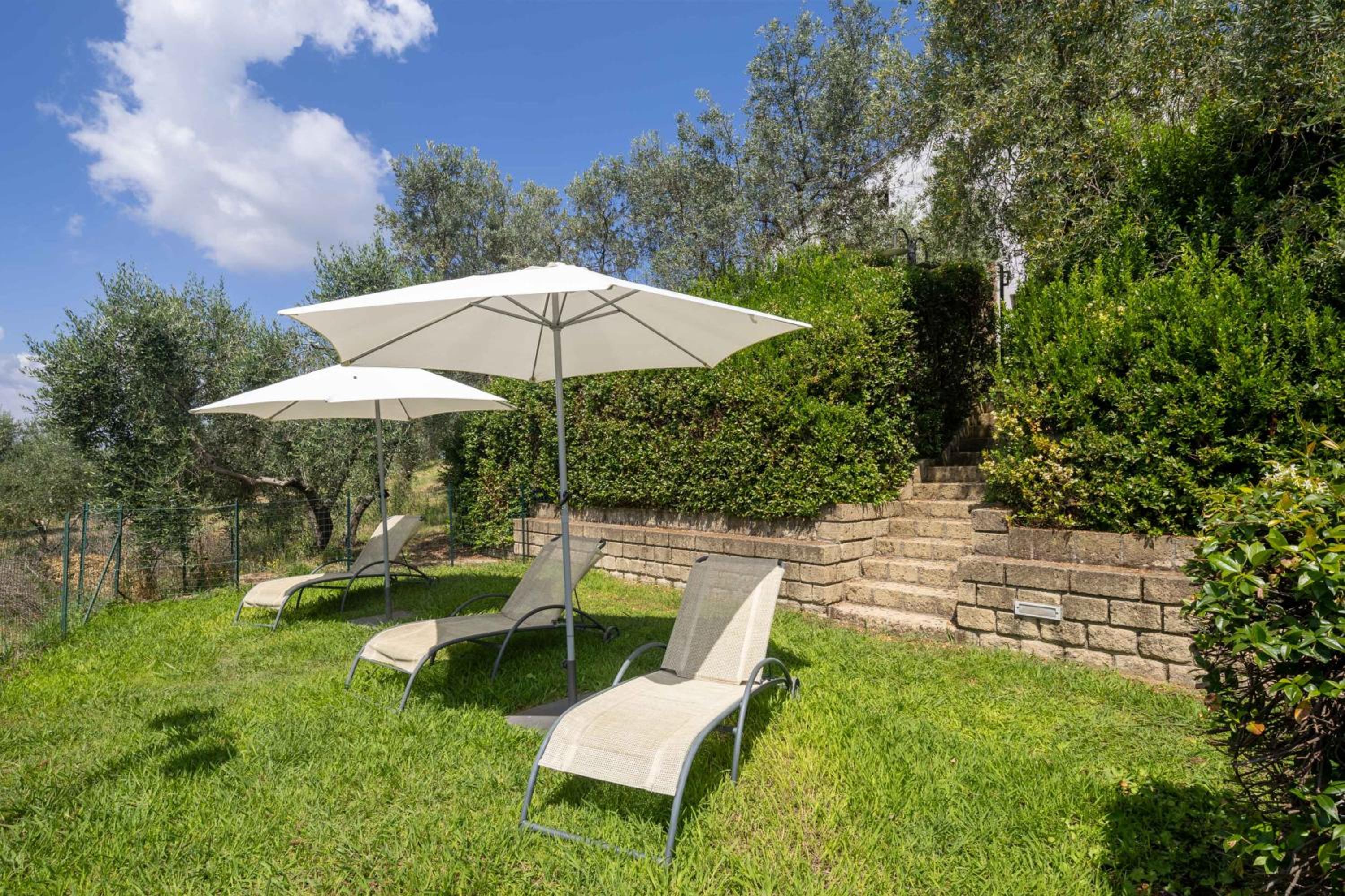 Borgo degli Ulivi by VacaVilla view 4