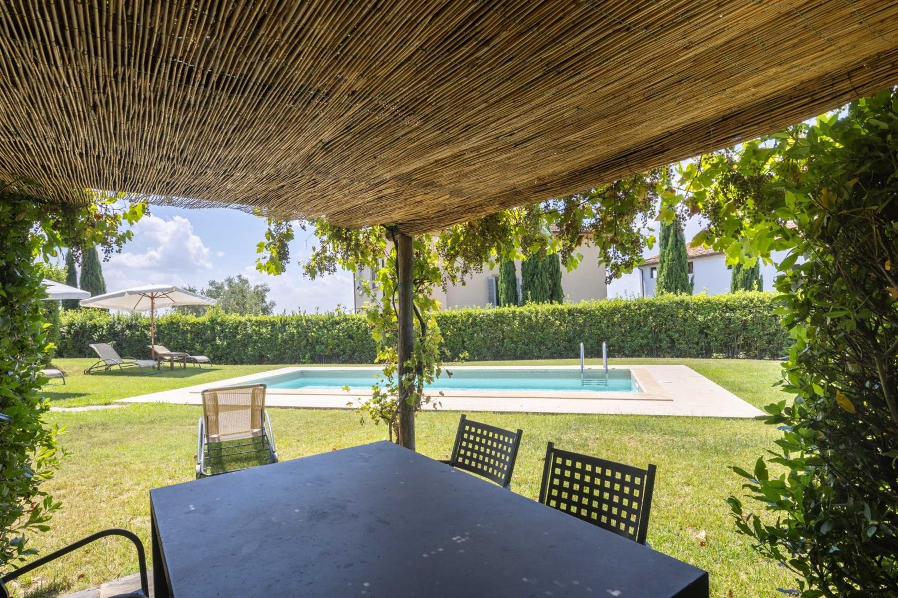 Photo 34