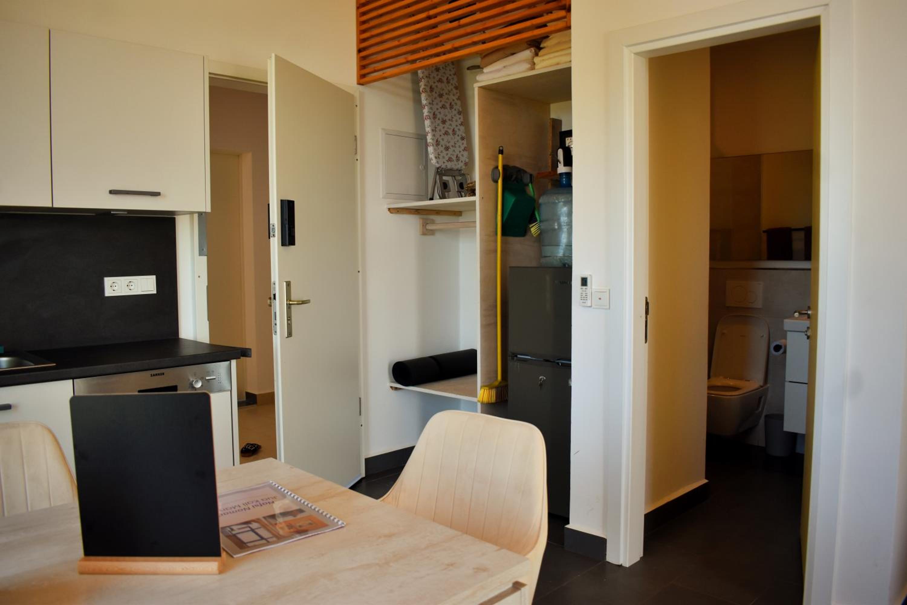 Photo 68