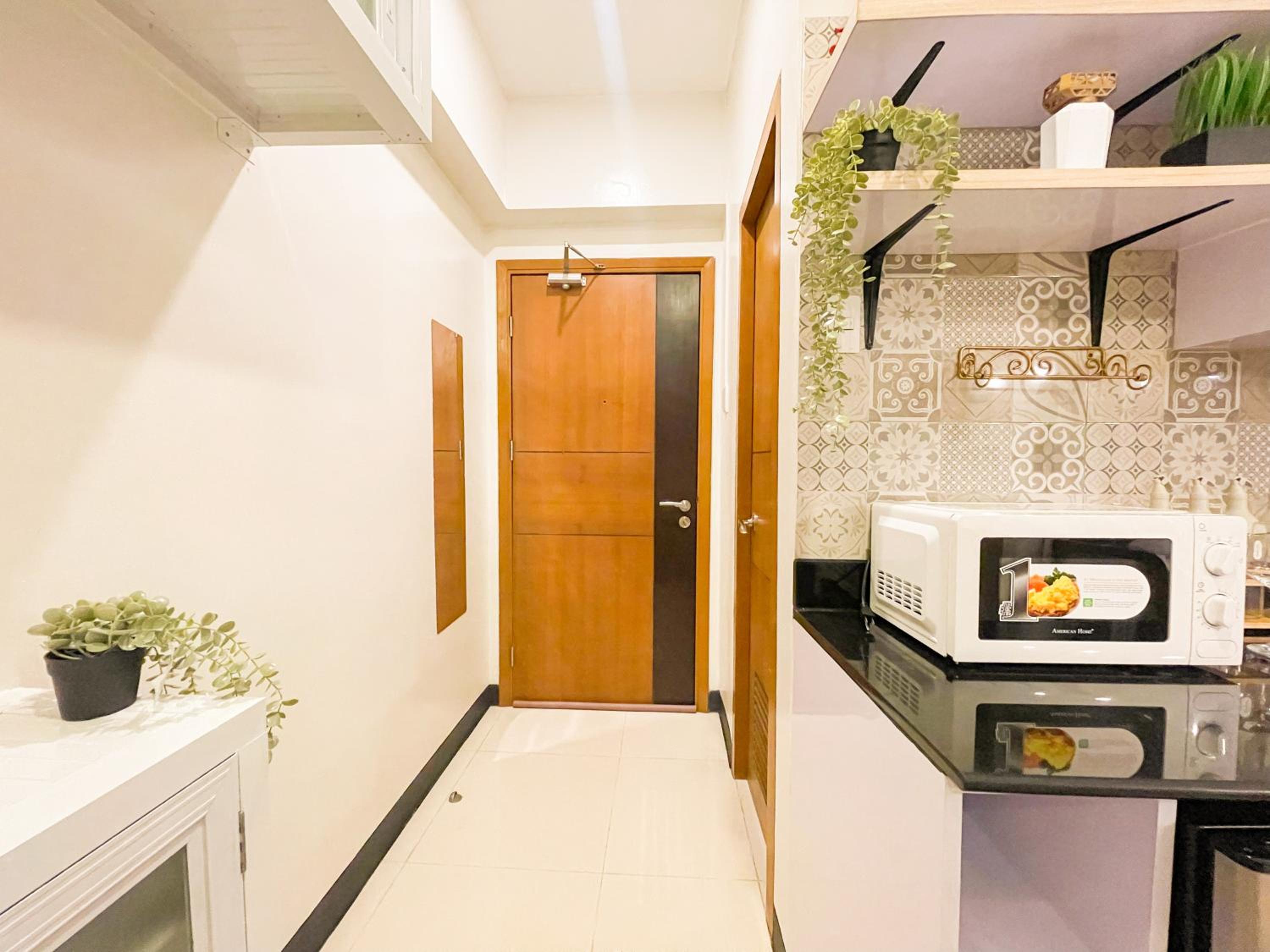 Prime Condo Living Near Venice Canal #msert26k view 4