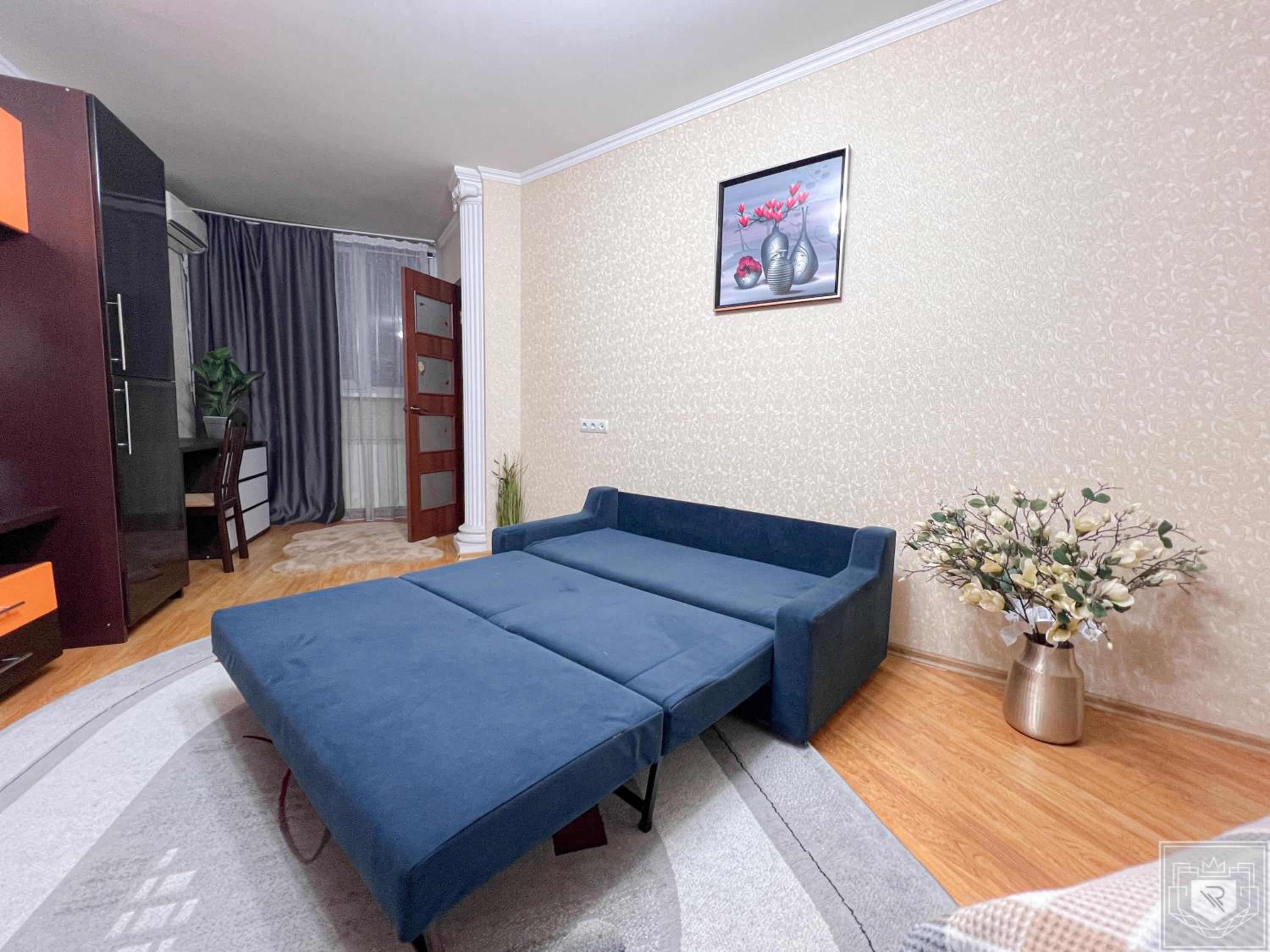 RentHouse Apartments Metropolis