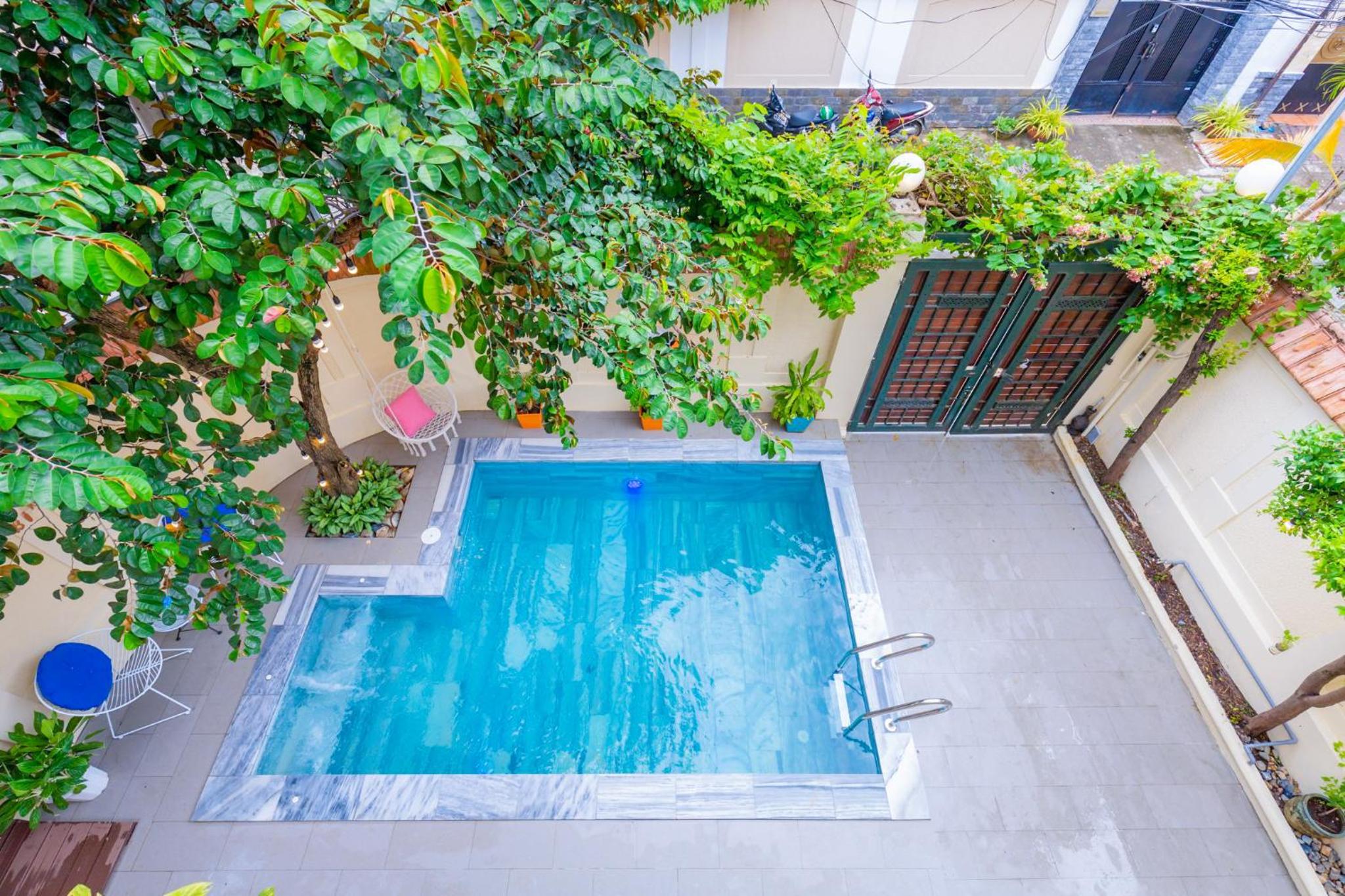 Biệt thự Hồ Bơi Ngay Bãi Sau XANH view 3