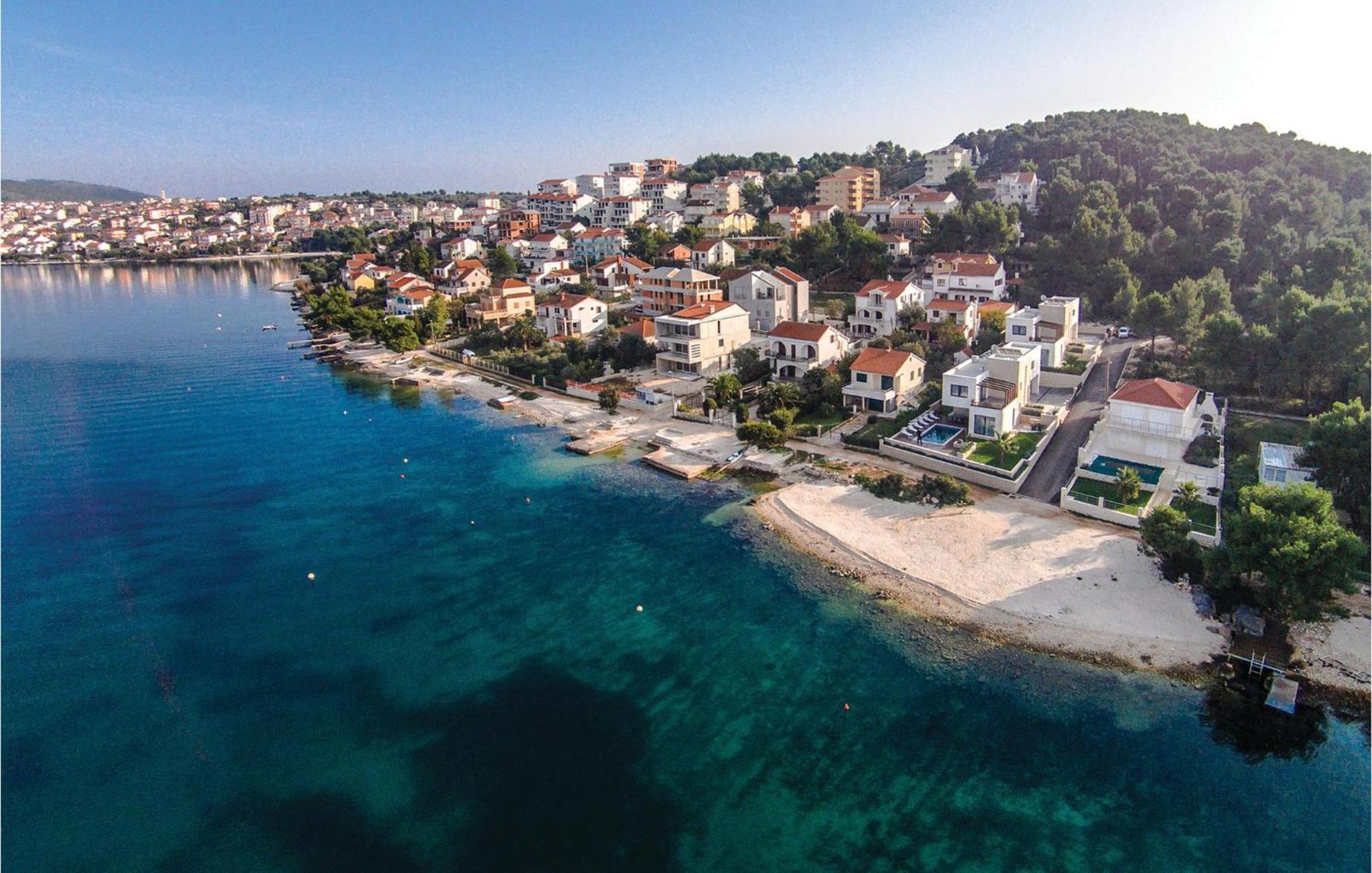 Amazing Home In Okrug Gornji With House Sea View