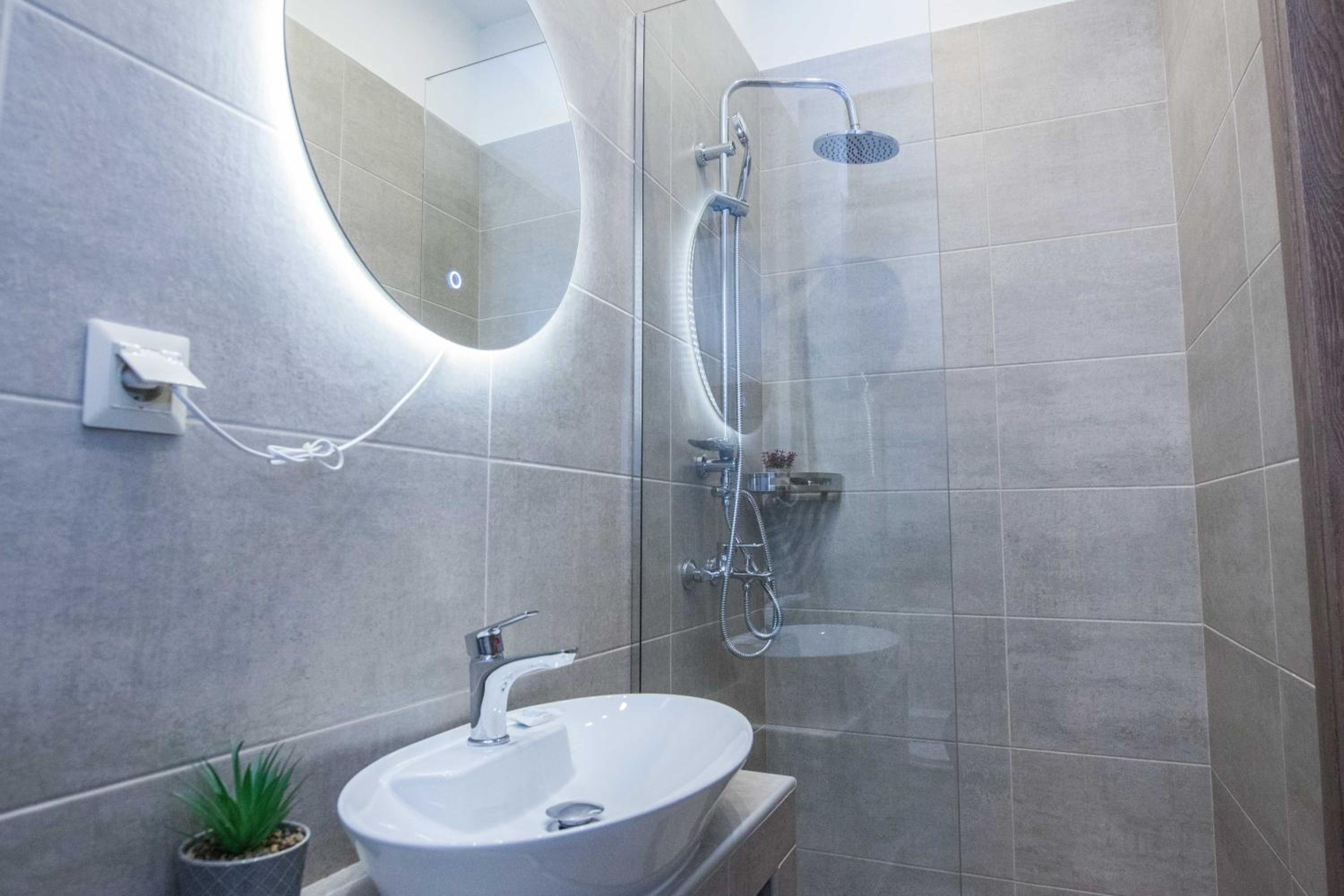 Elegant Rooms Athens