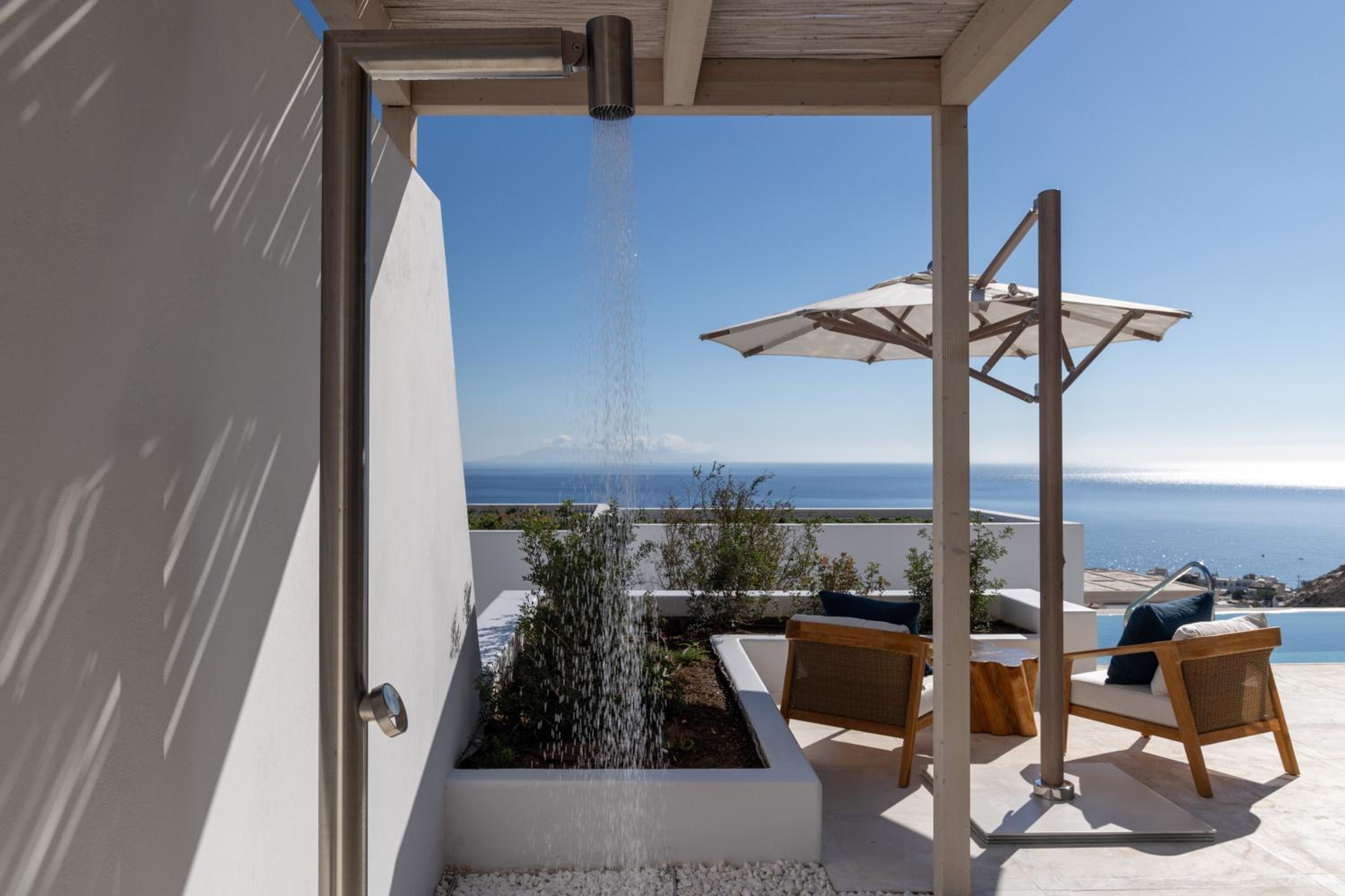 Sandblu Santorini, LXR Hotels & Resorts