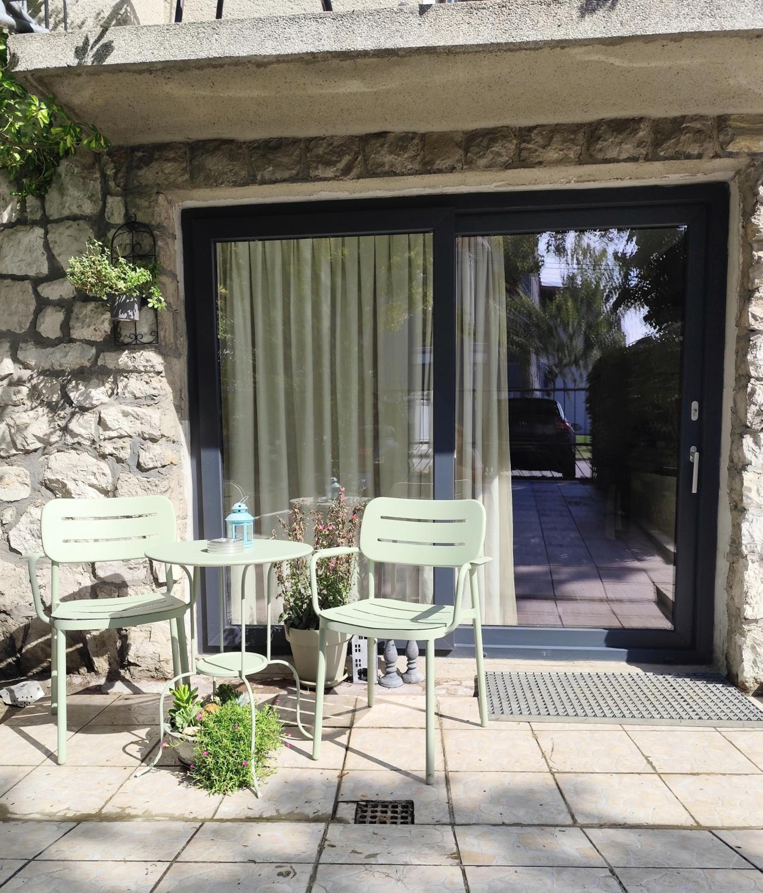 Magnolia apartment Zagreb with free parking view 4