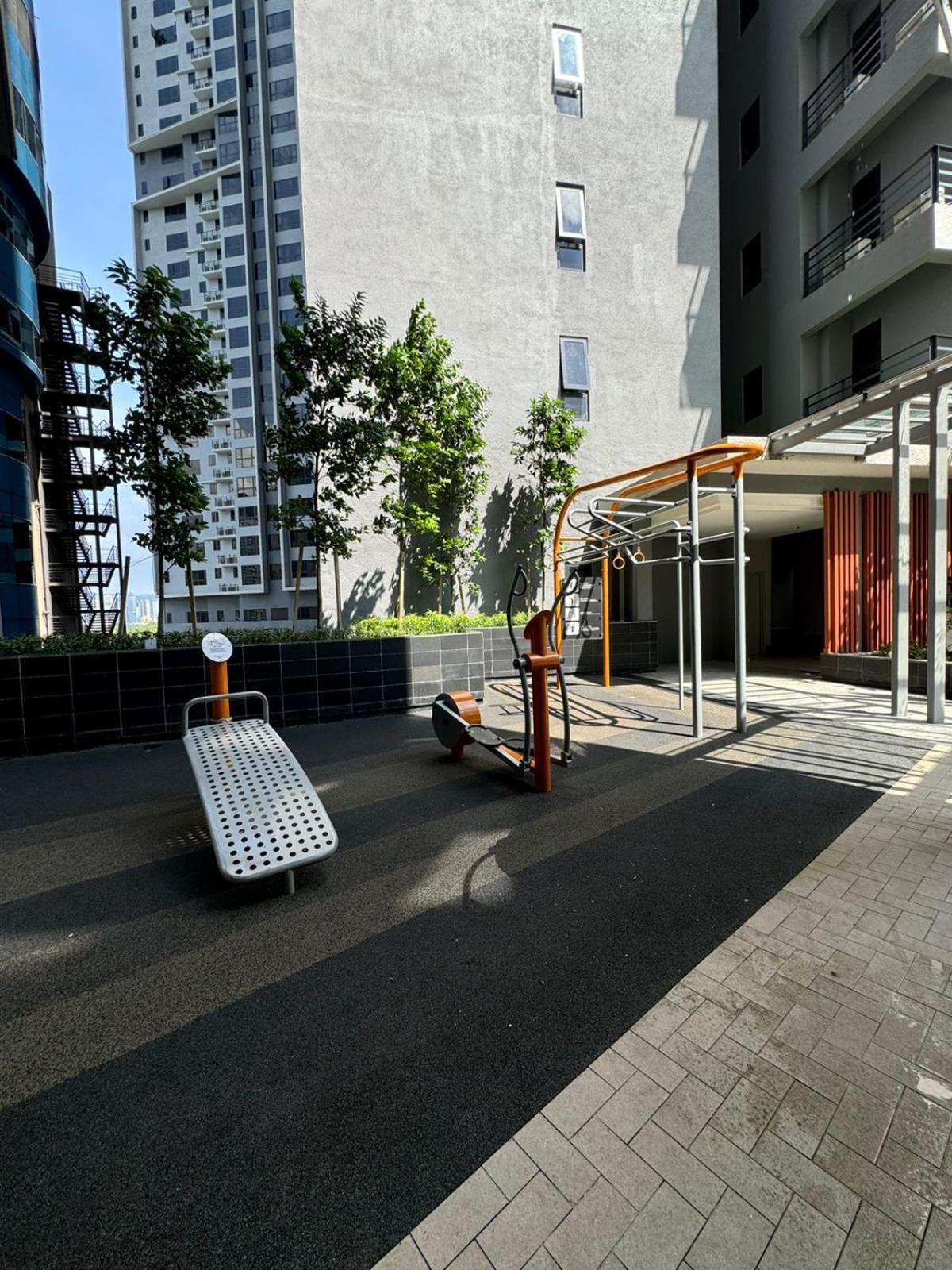 Agile Lux Suites KL