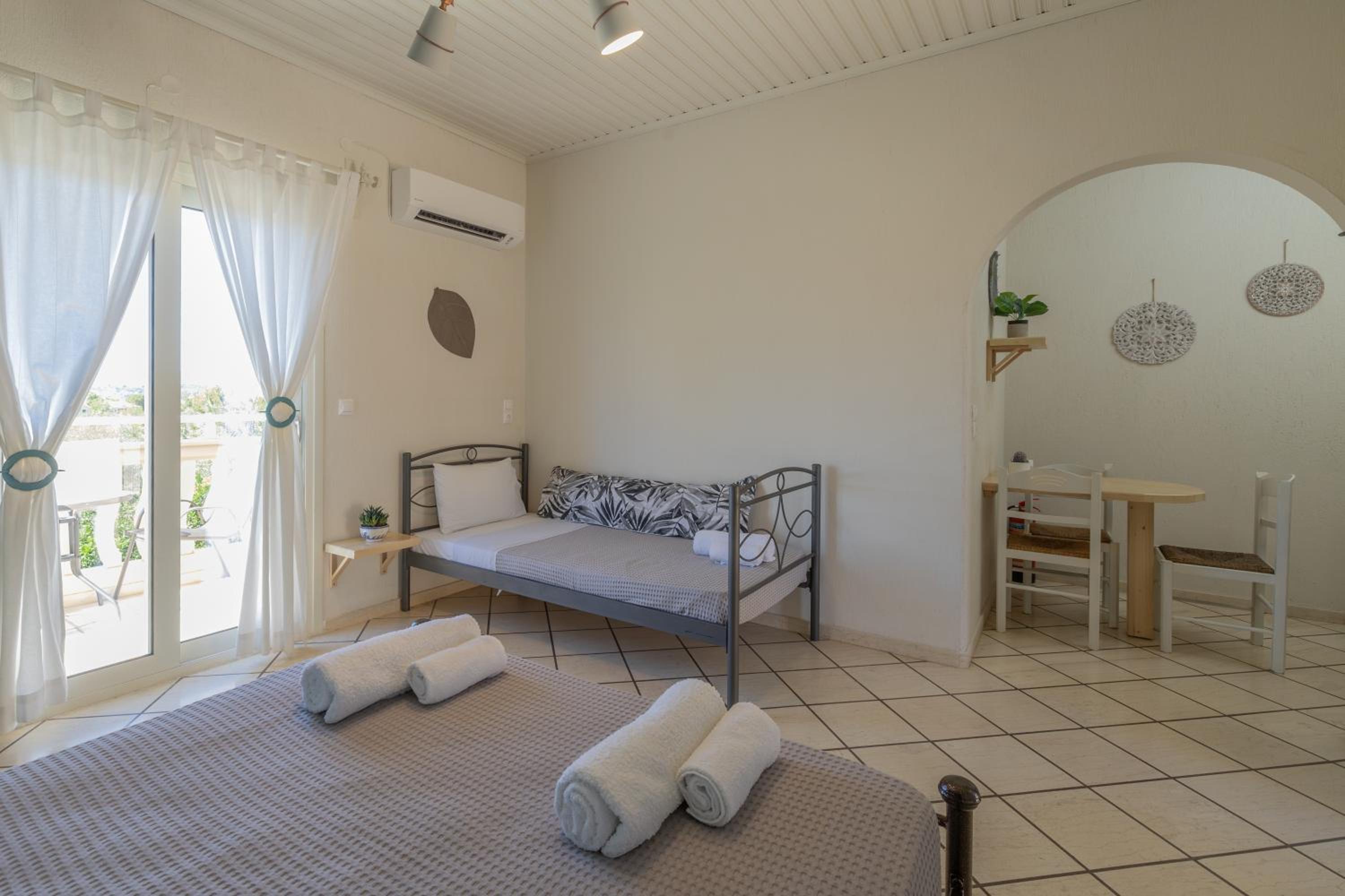 Minas Studios