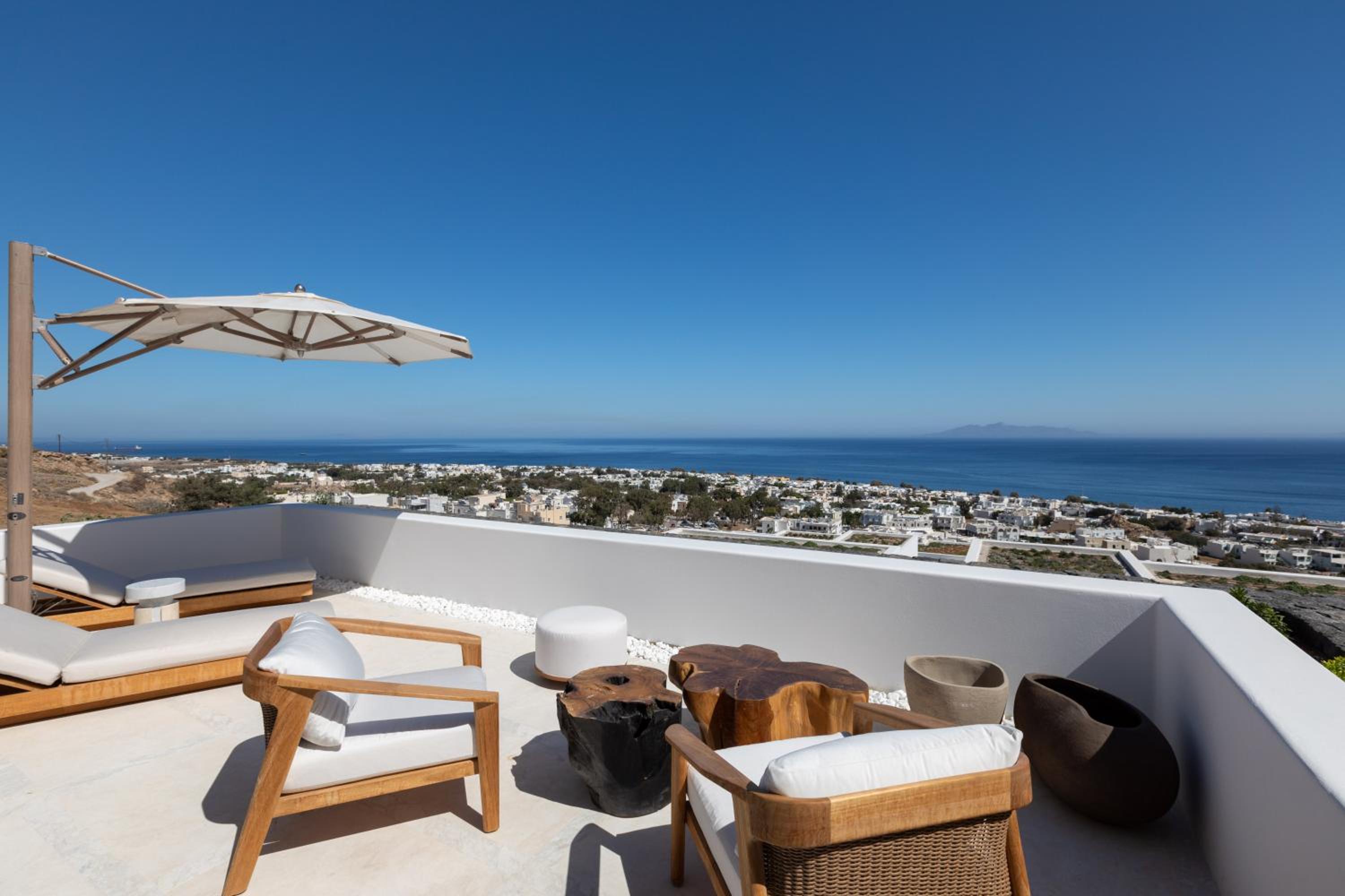 Sandblu Santorini, LXR Hotels & Resorts