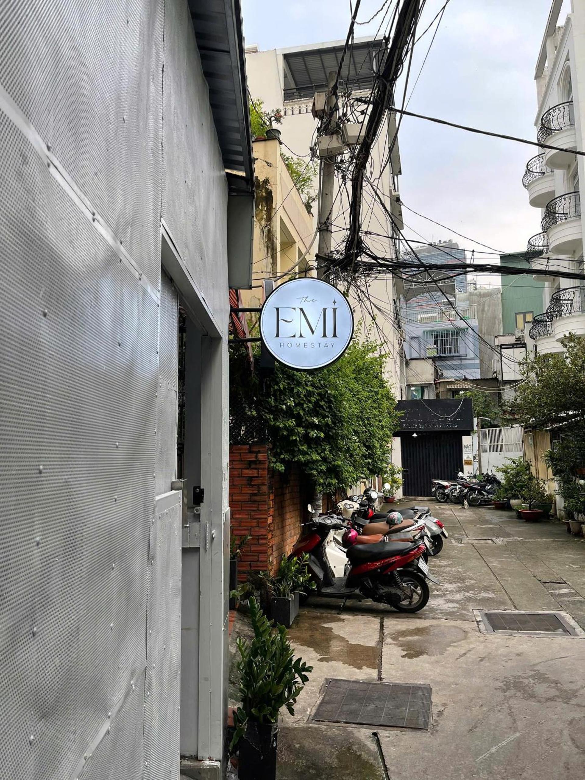 EMI Homestay - Gần Bùi Viện Quận 1