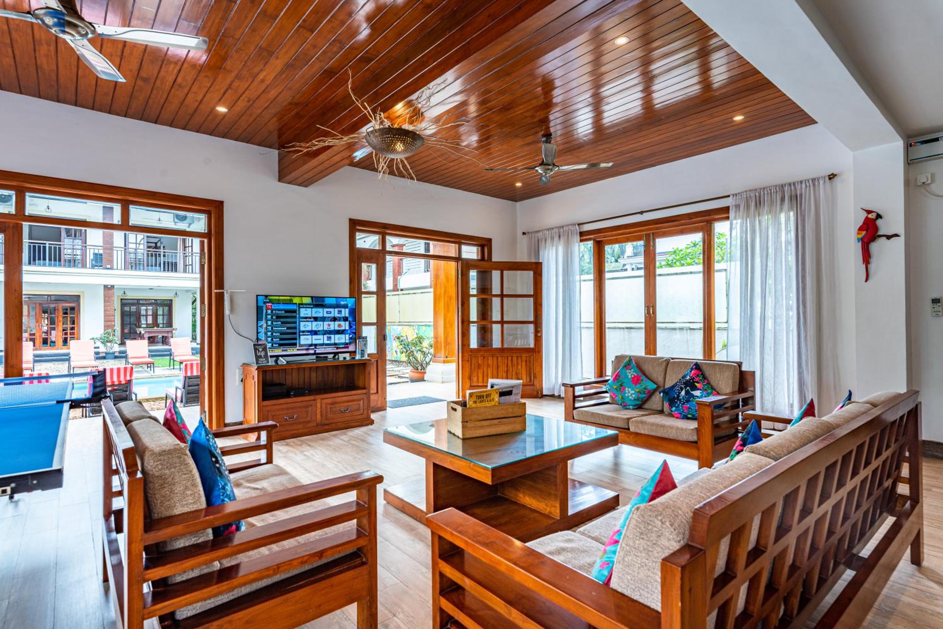 lounge