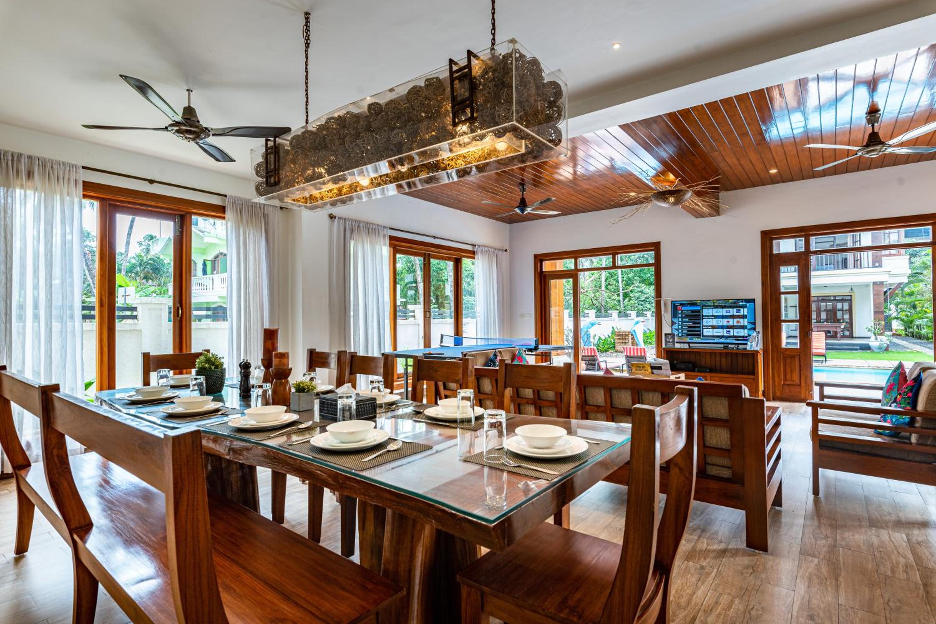dining