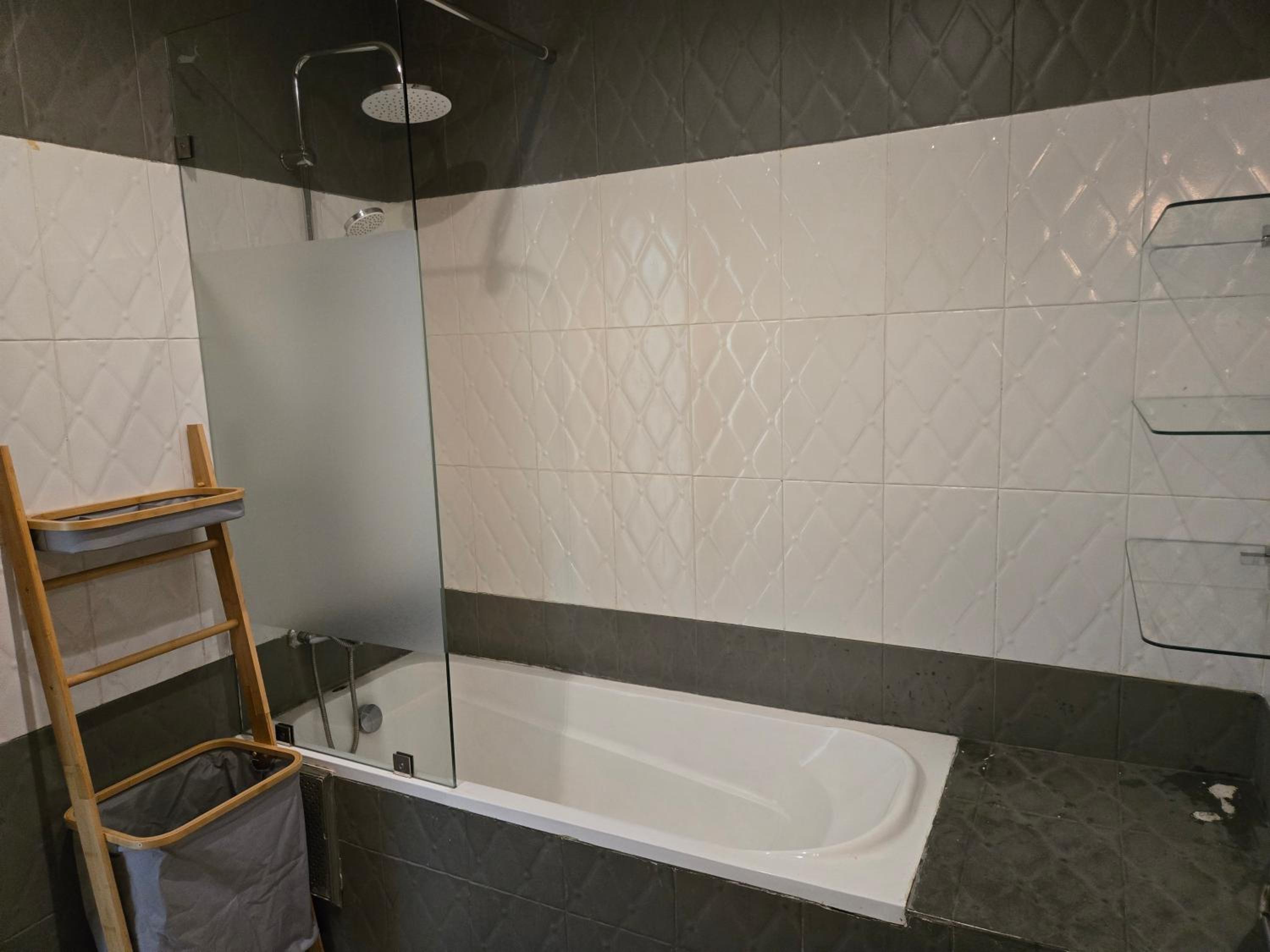 Superbe appartement meublé, lumineux et idéalement situé photo 4