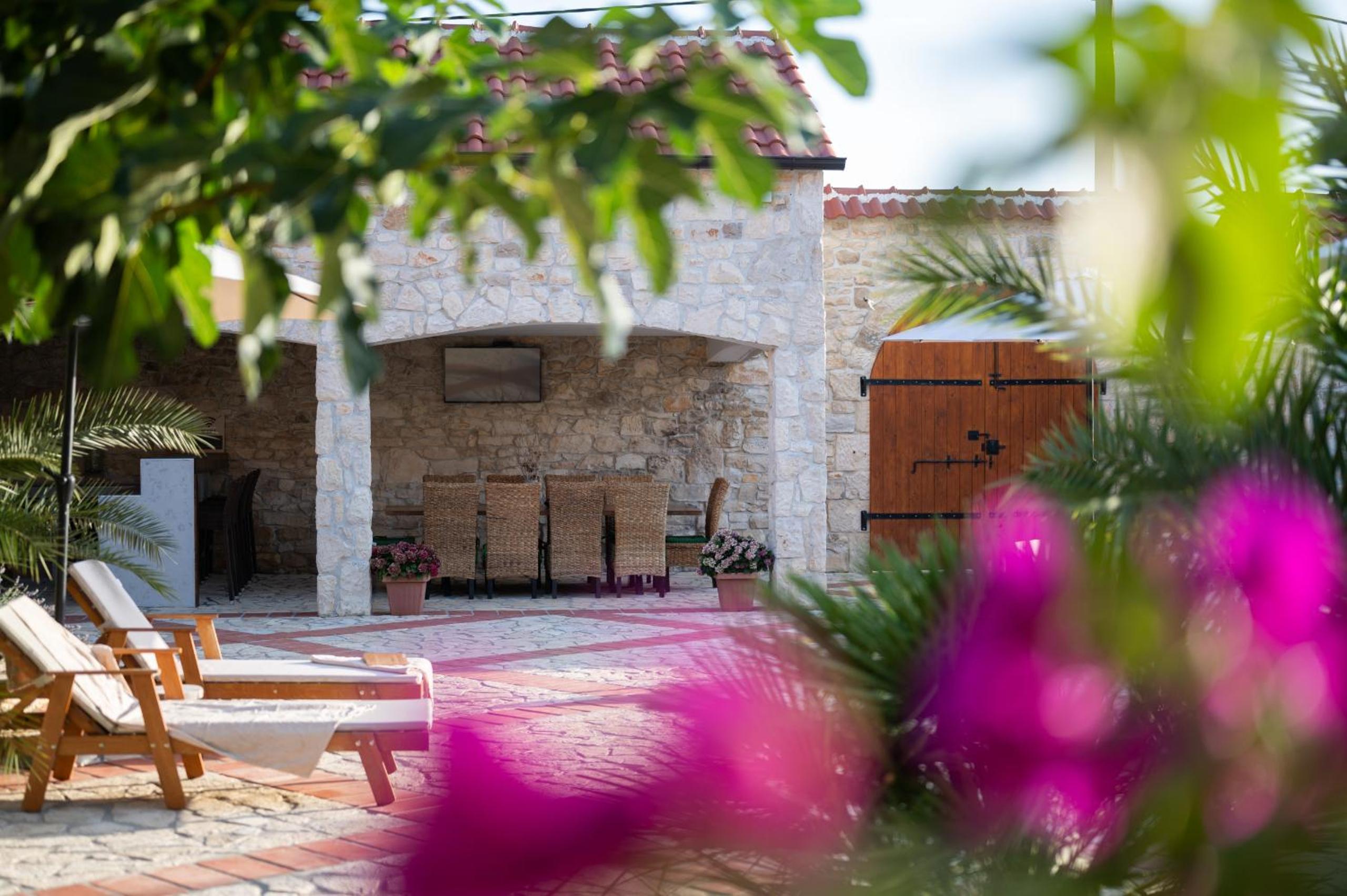 Villa Jokic Dvori ZadarVillas