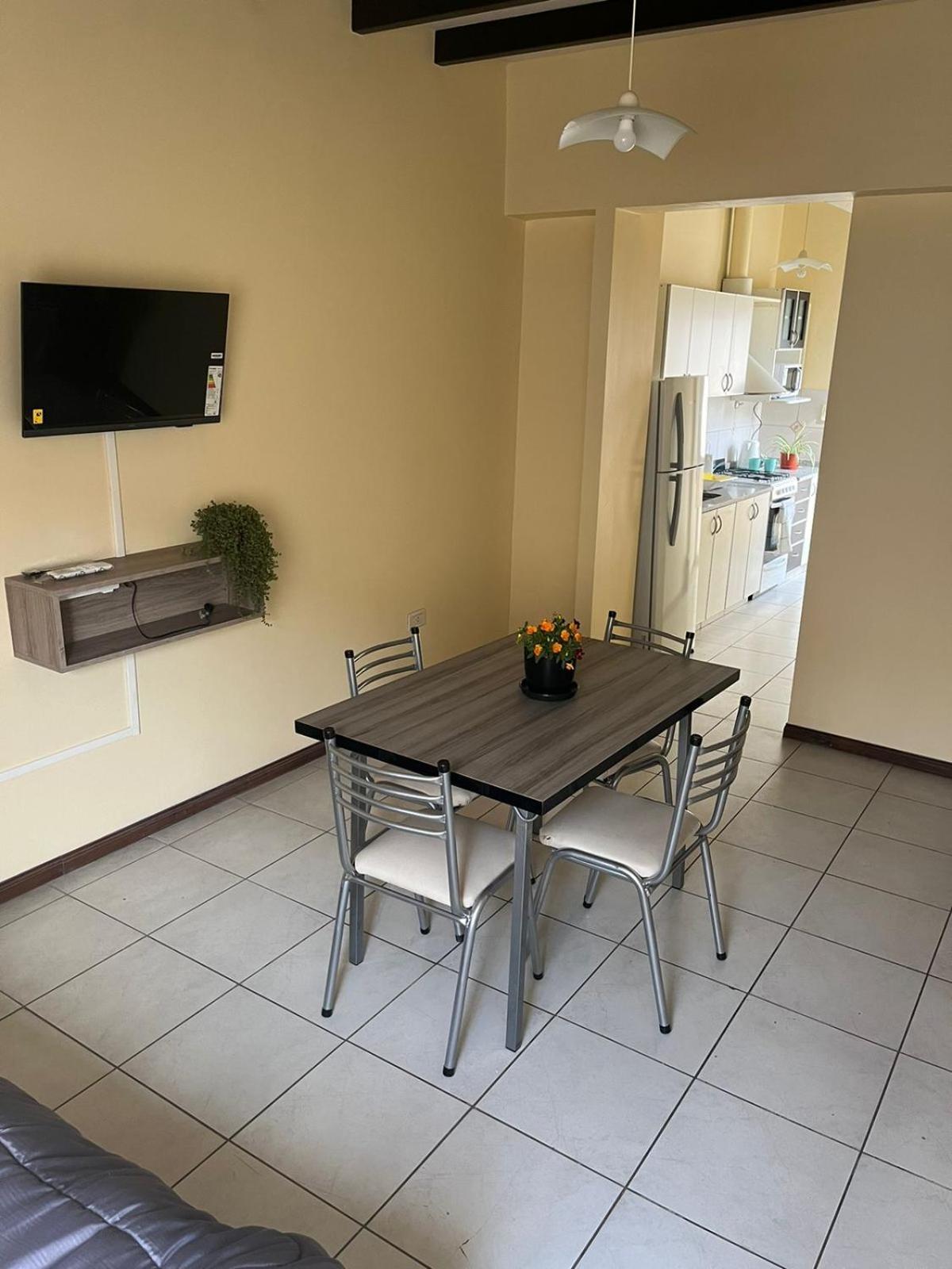 Hudson's Aparments I