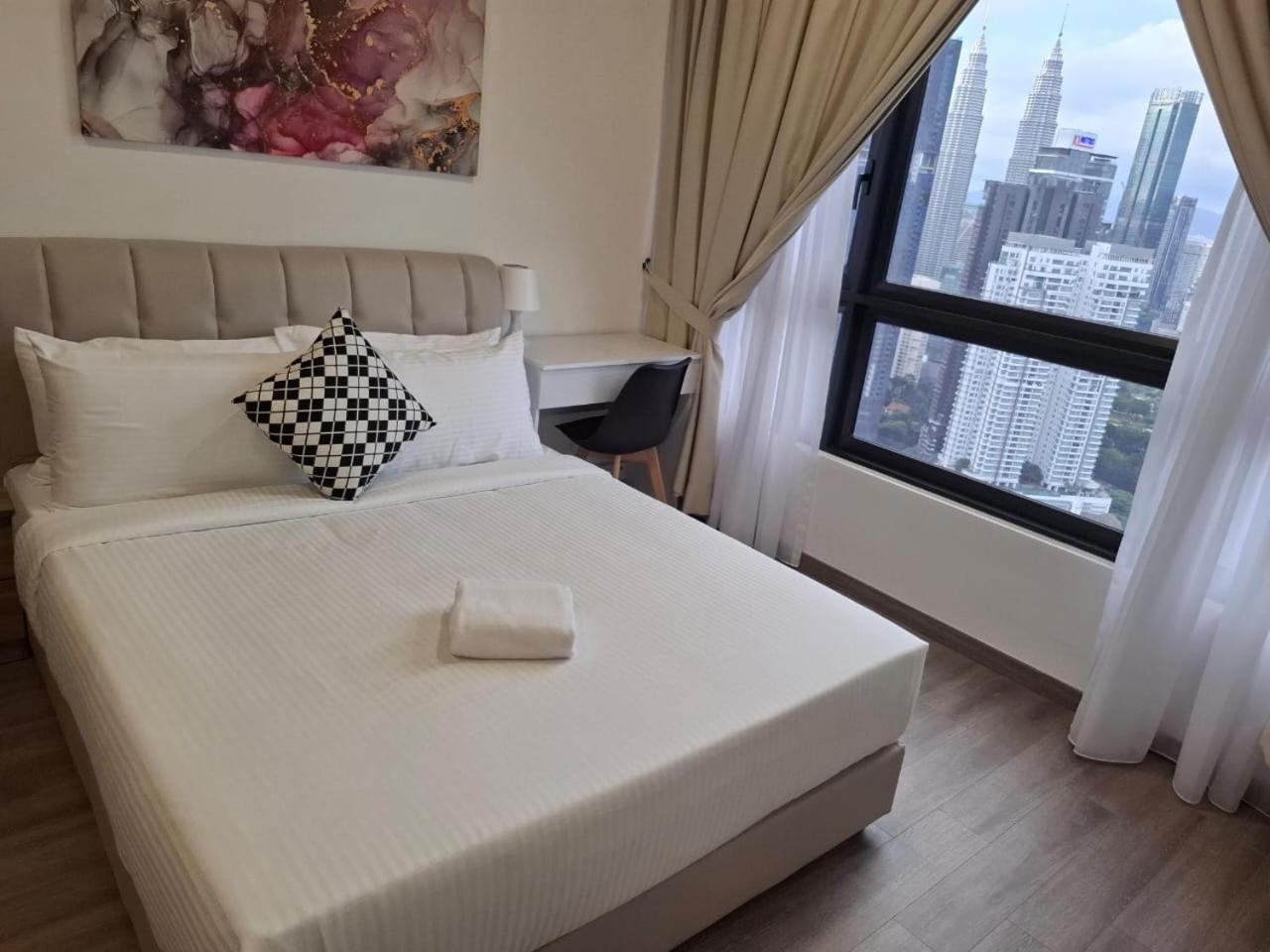 Agile Lux Suites KL