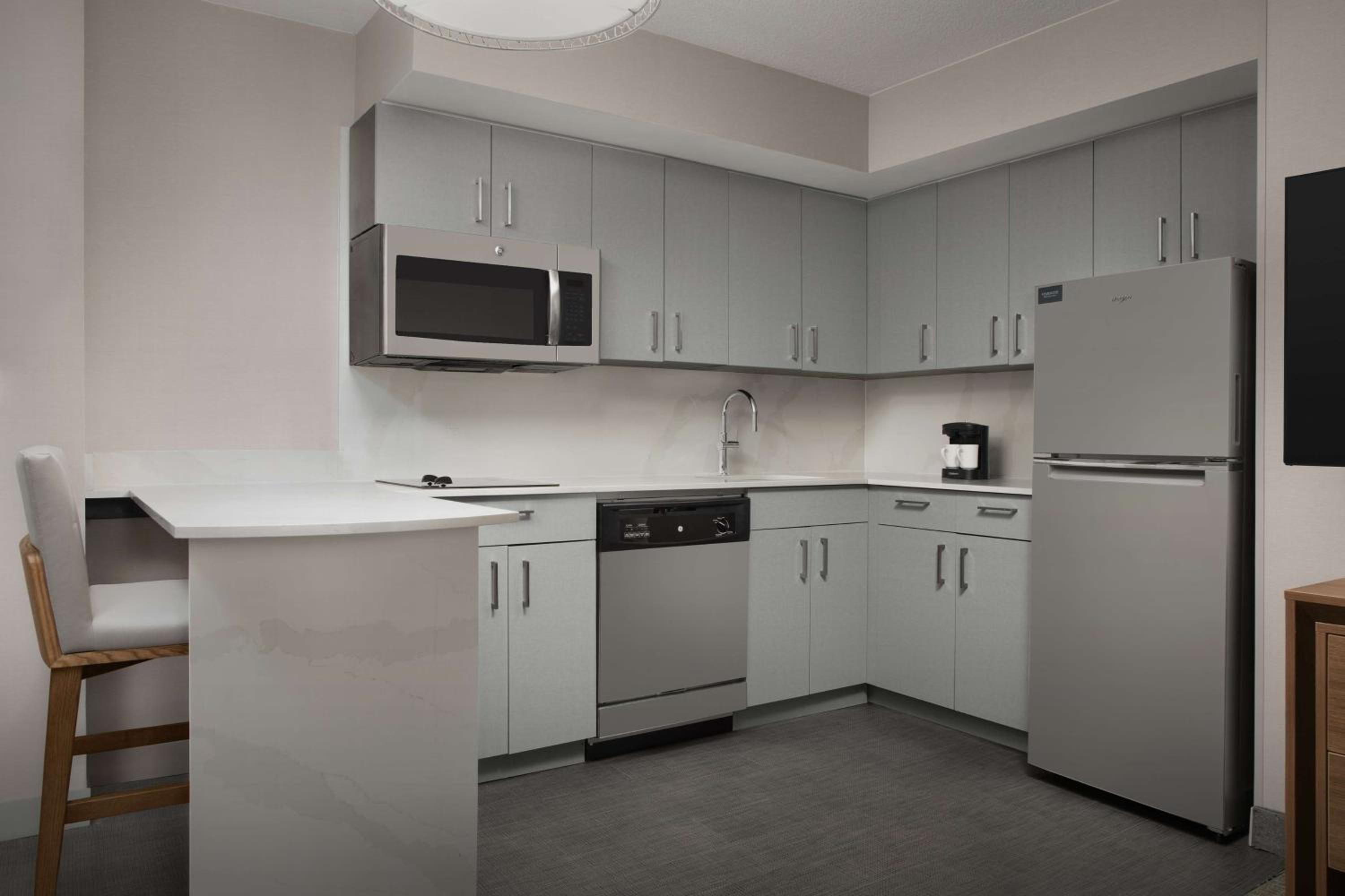 Homewood Suites by Hilton Alexandria - Property Image 39