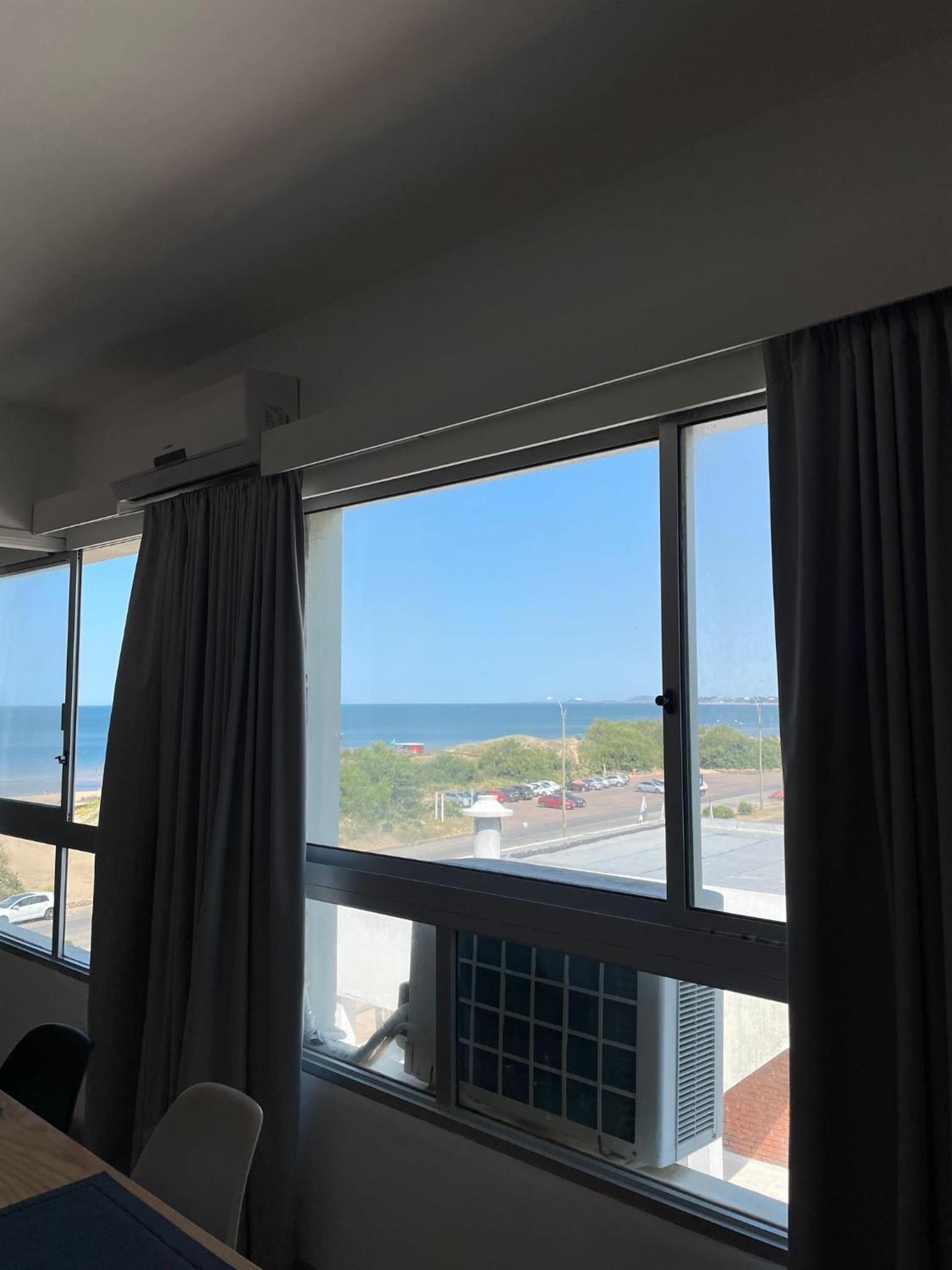 Apartamento sobre rambla parada 15 Playa Mansa view 3