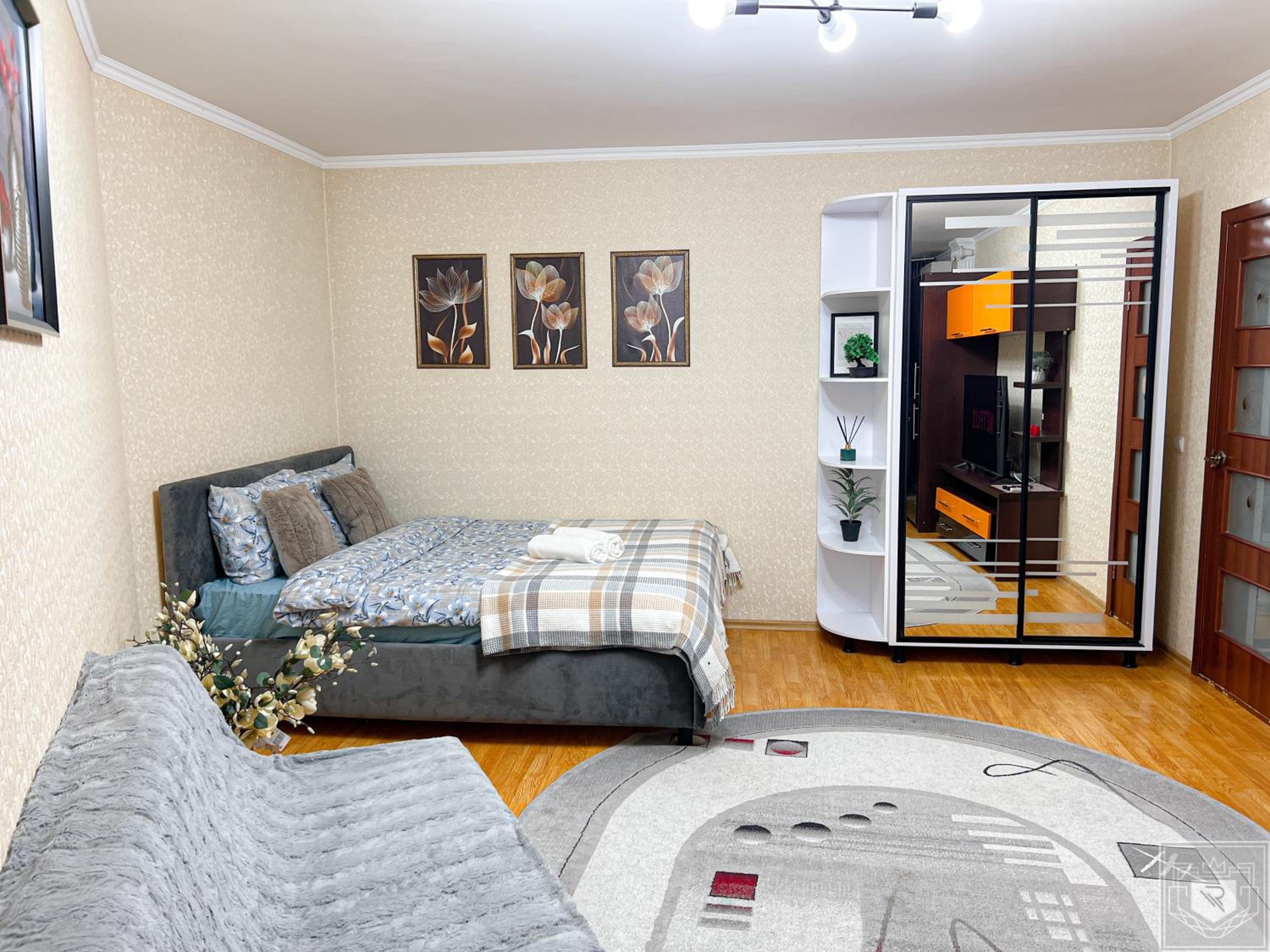 RentHouse Apartments Metropolis