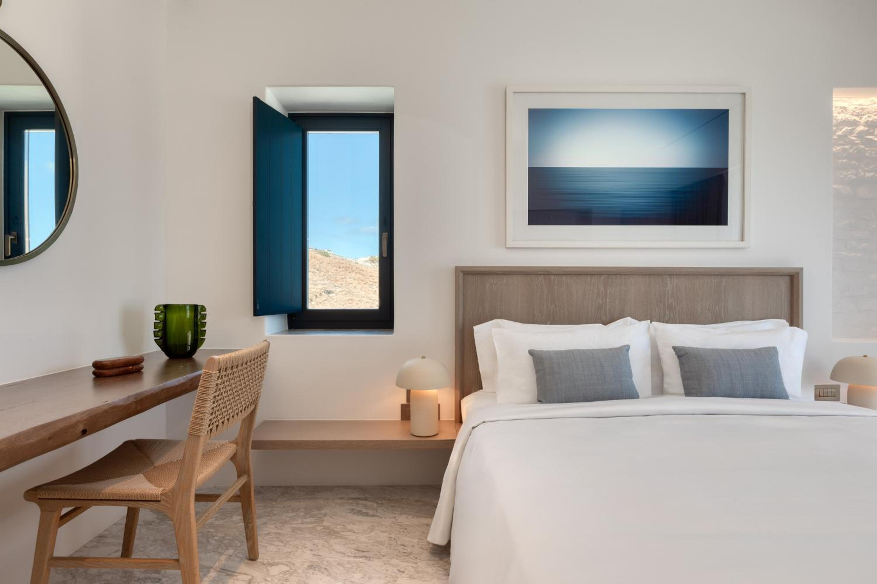 Sandblu Santorini, LXR Hotels & Resorts