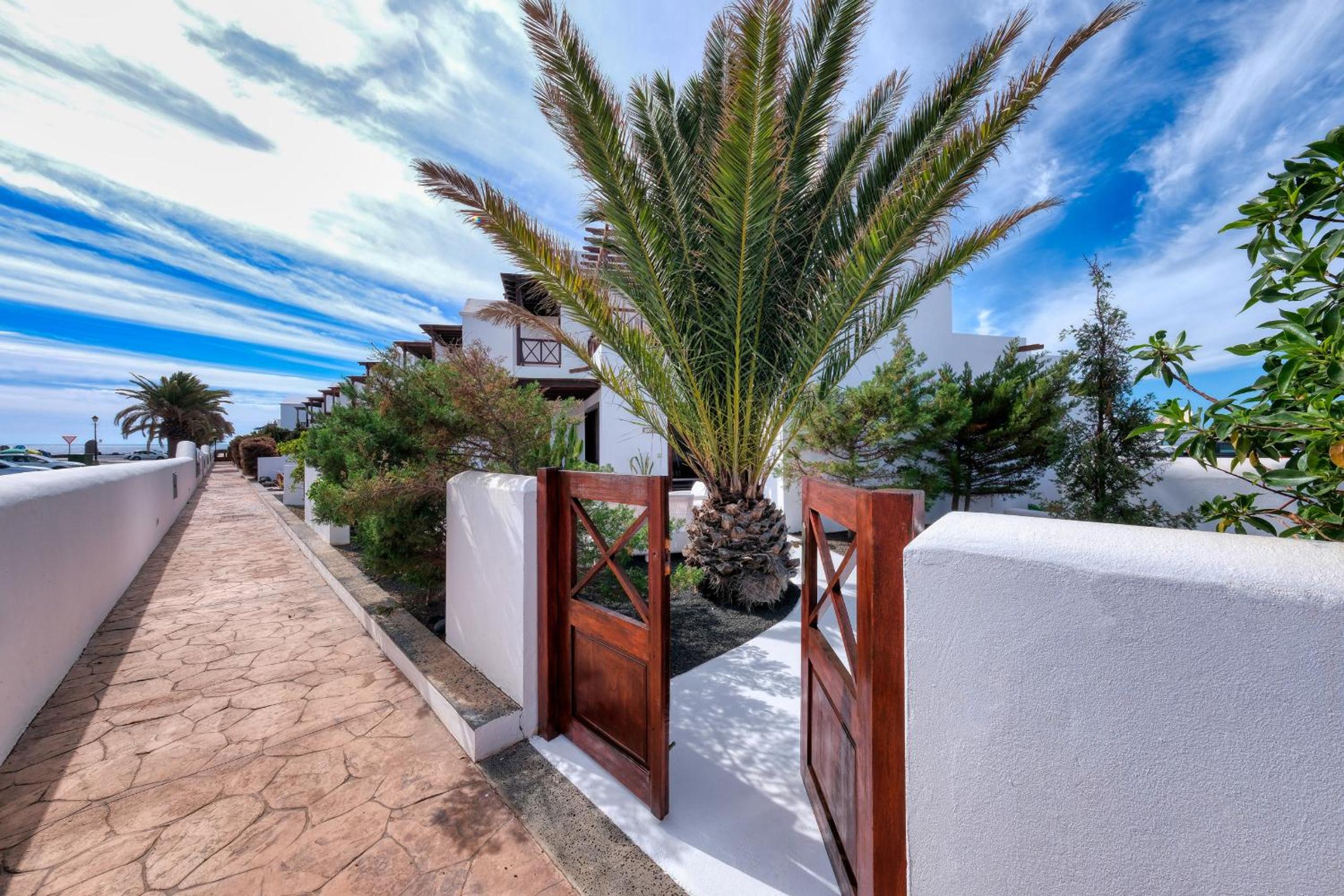 Casa Albi-shared pool