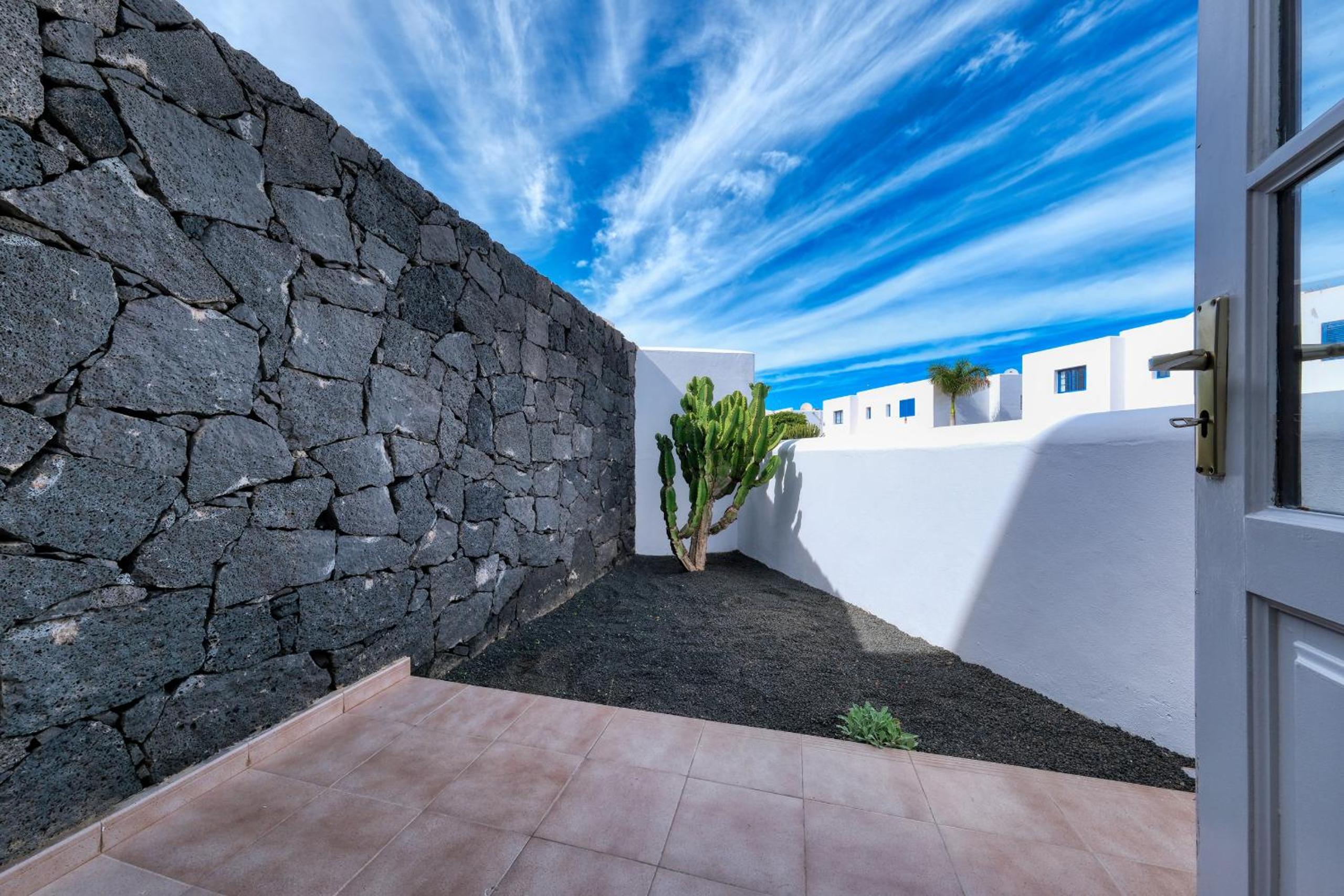 Casa Albi-shared pool