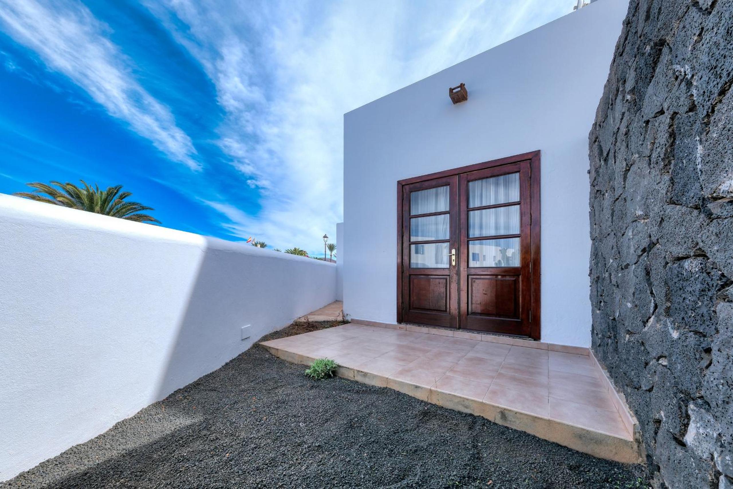 Casa Albi-shared pool