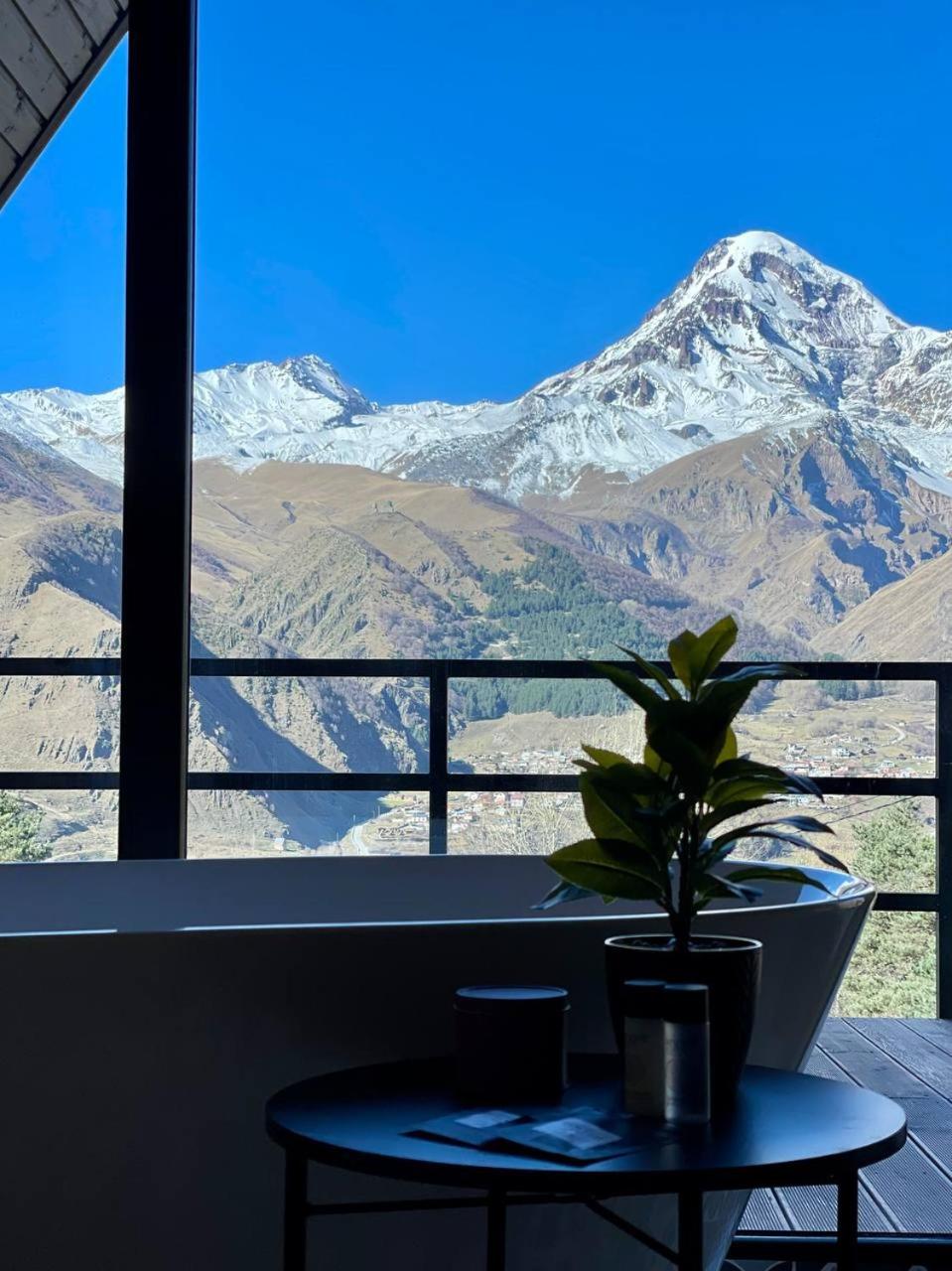 Mountain Waltz by Elia Glamping