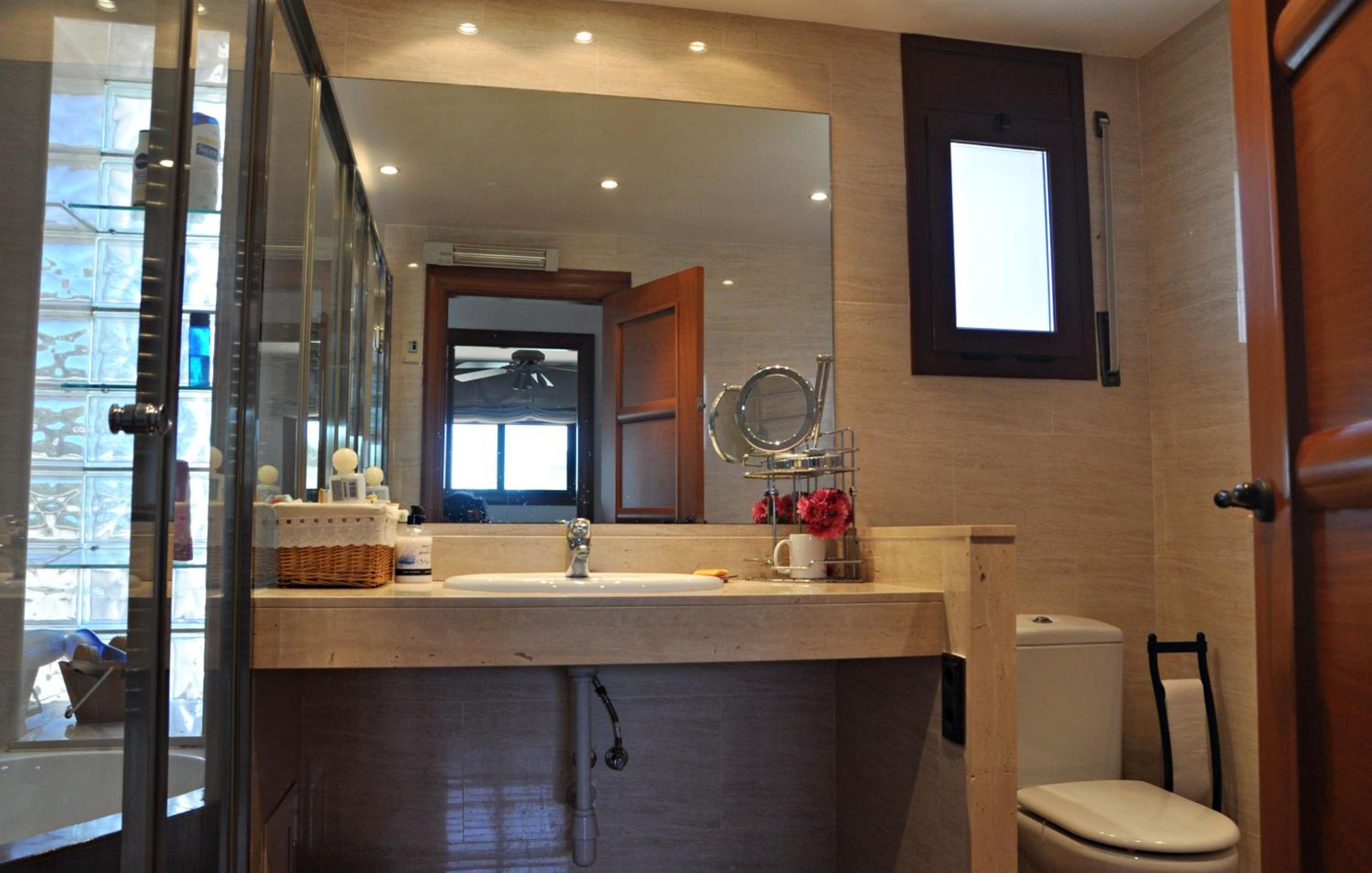 Casa Plana Novella con piscina privada
