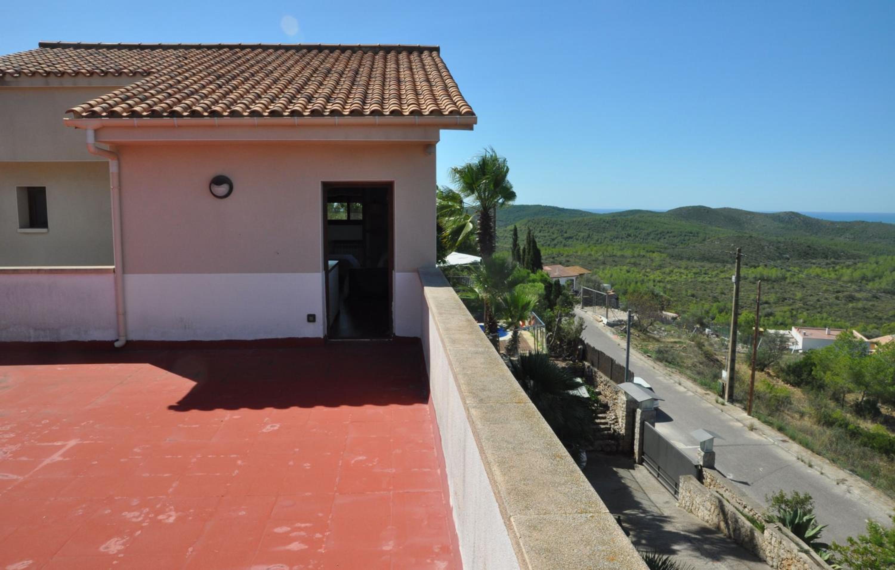 Casa Plana Novella con piscina privada