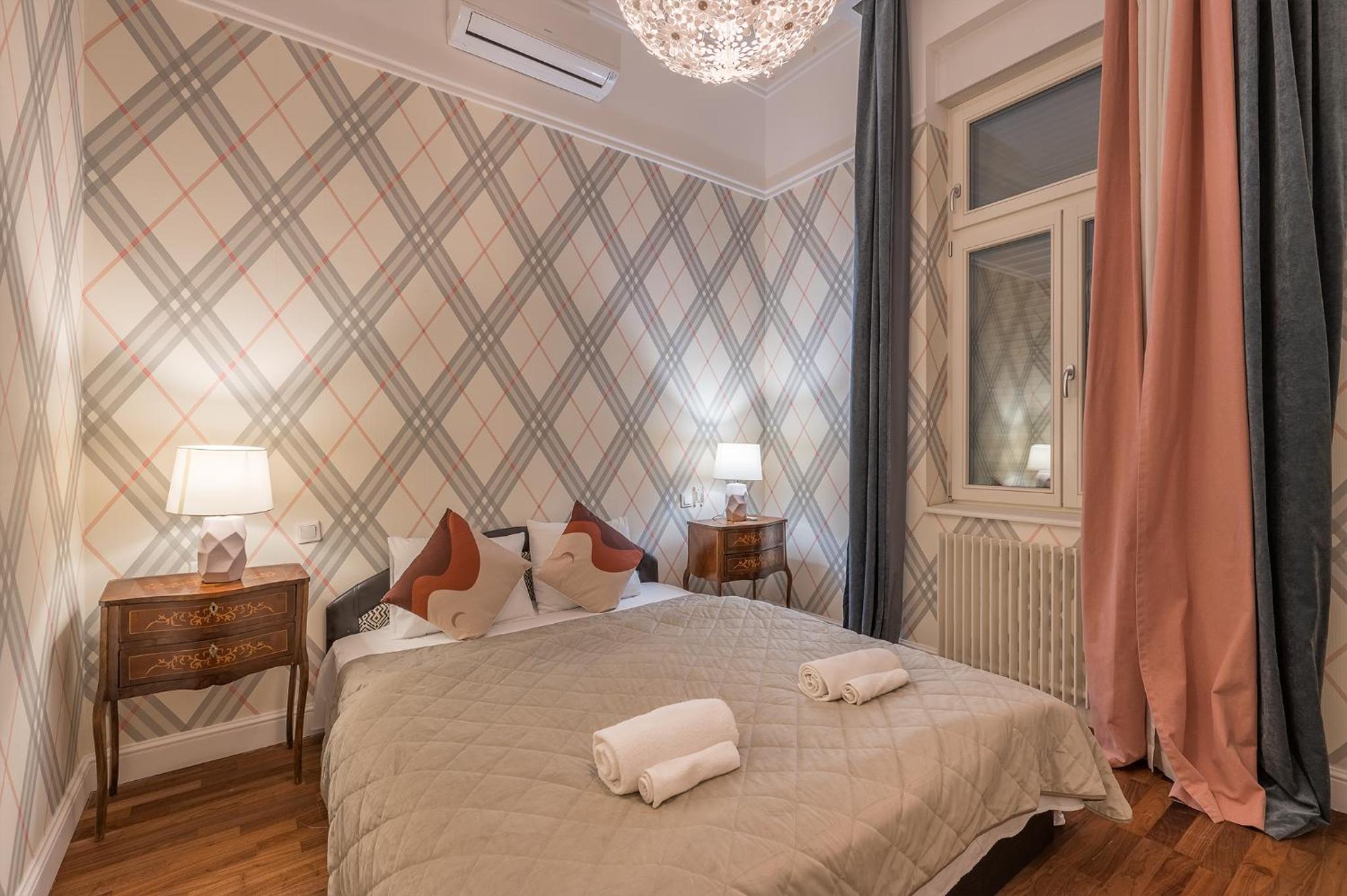 Unique Central Apartment in Budapest by Cavaland view 3