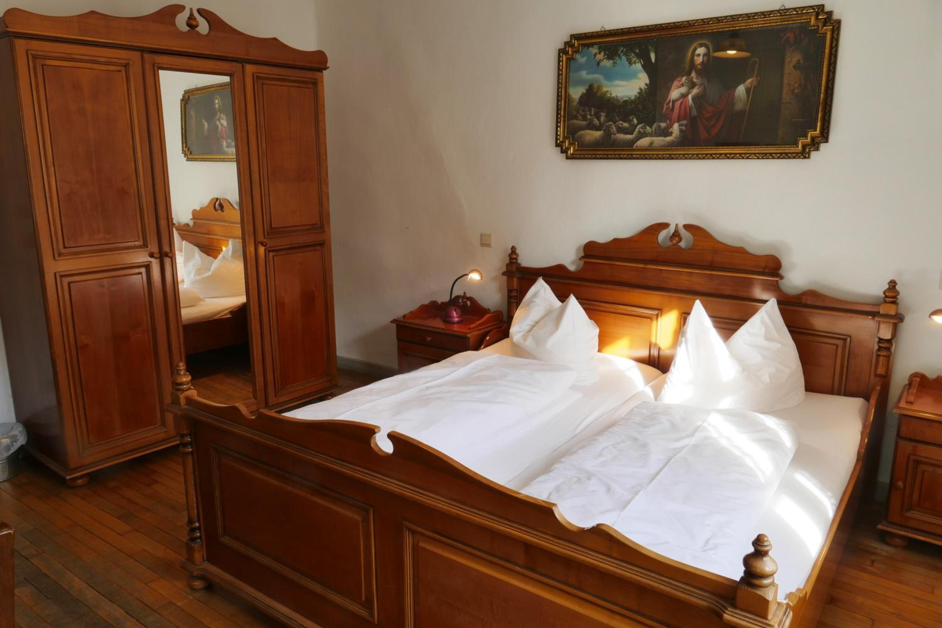 Hotel zum schwarzen Ross und Gutmann Zur Post