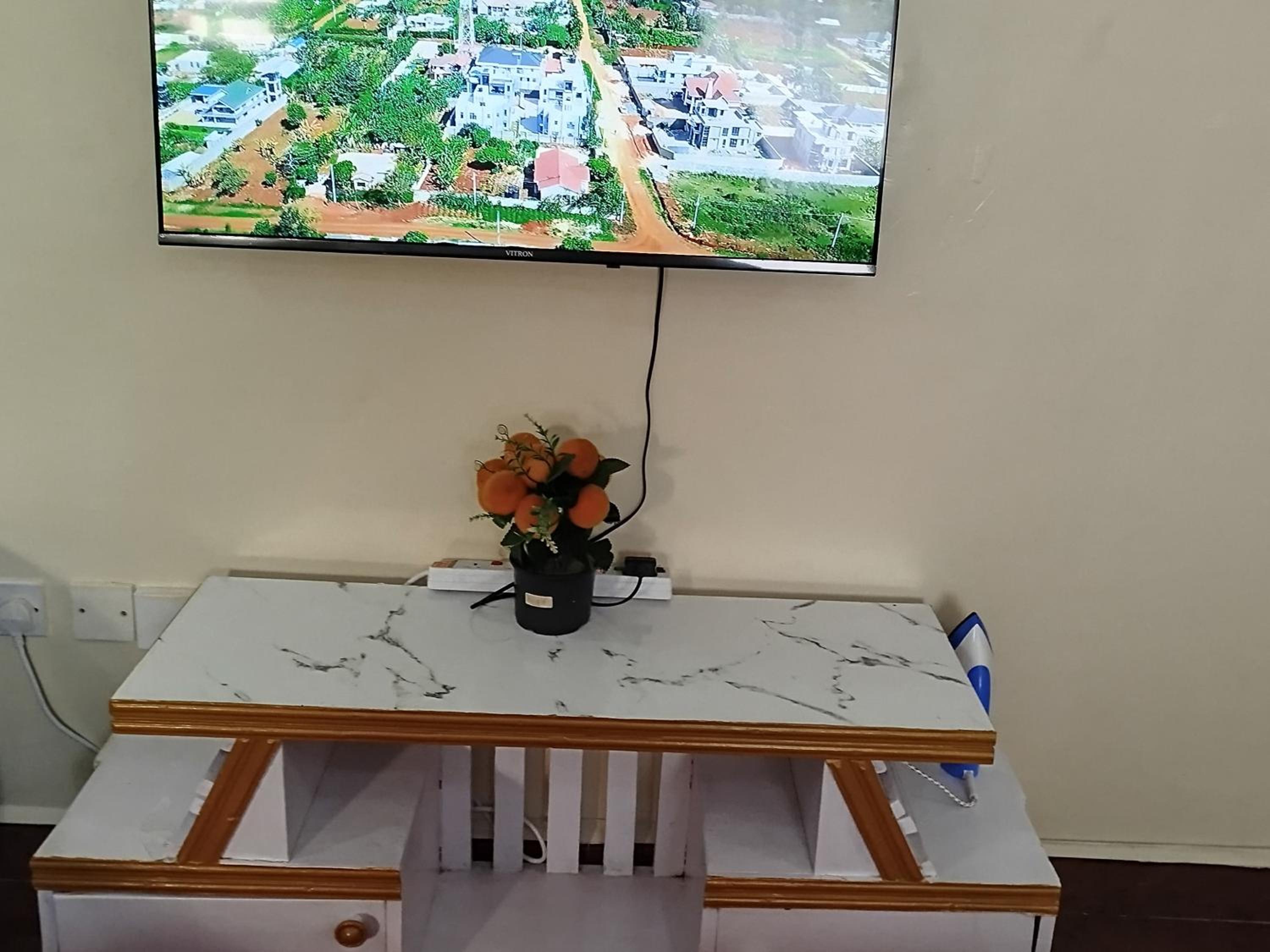 Studio in Ruaka view 2