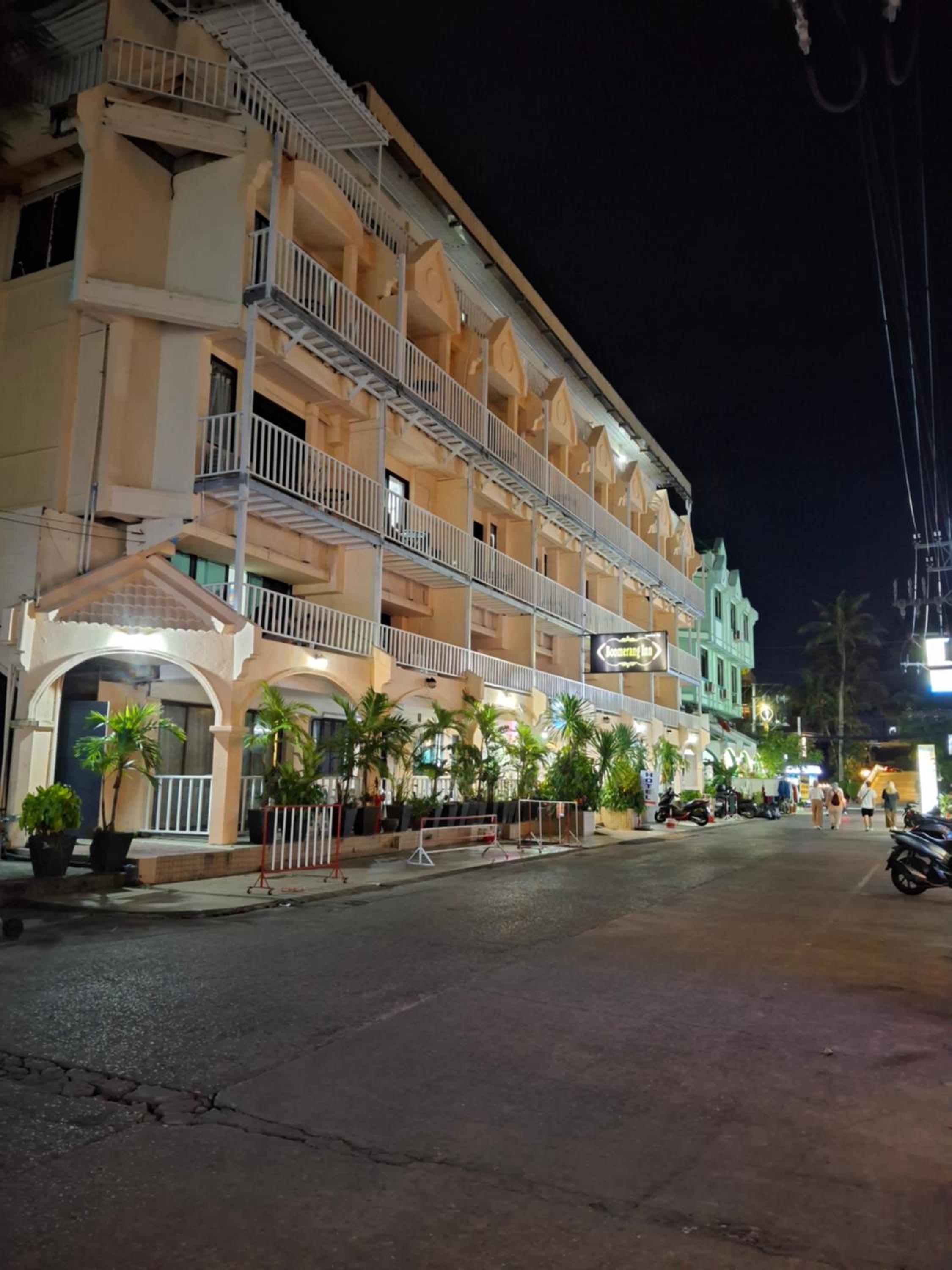 Boomerang Inn