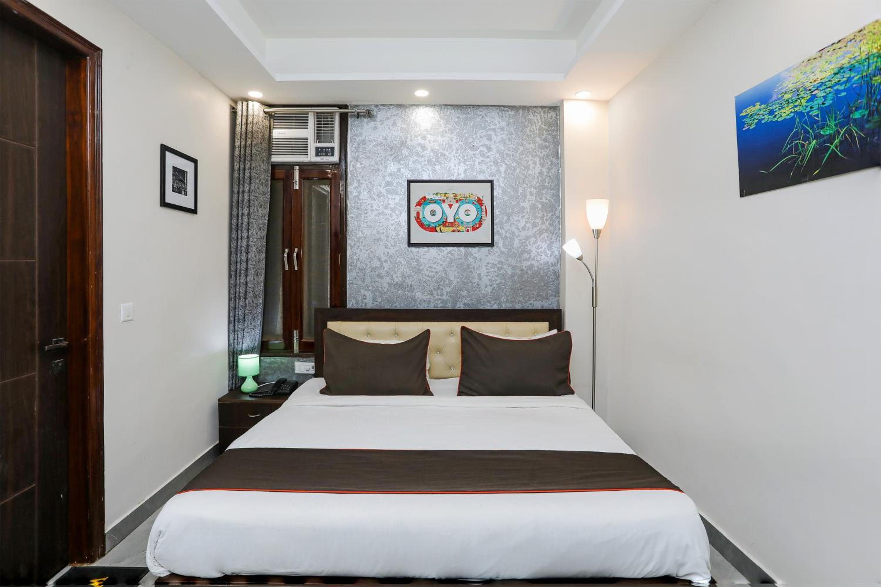 Hotel O The Signature inn